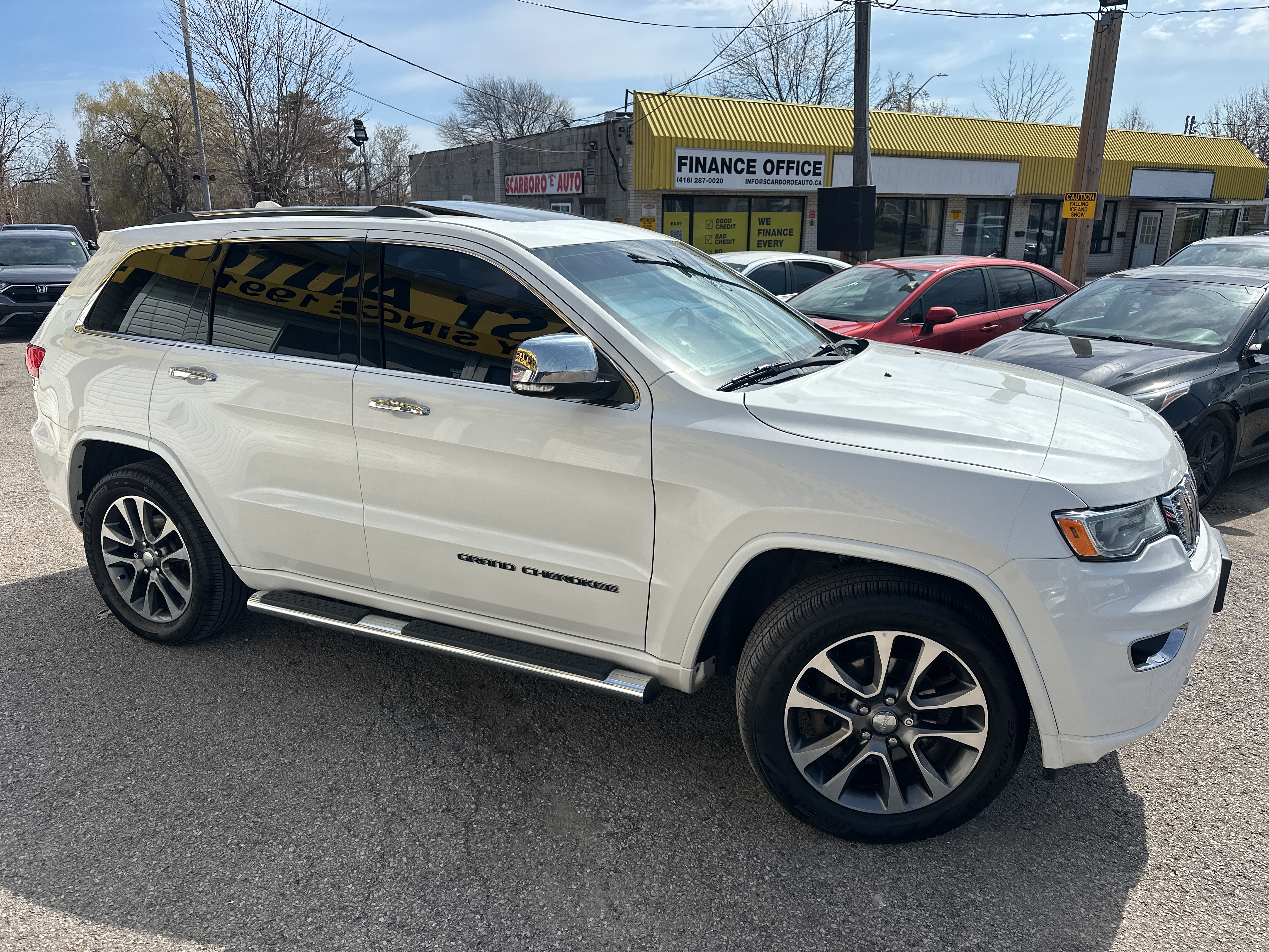 2018 Jeep Grand Cherokee Overland/ /NAVI/CAMERA/LEATHER/ROOF/LOADED/ALLOYS