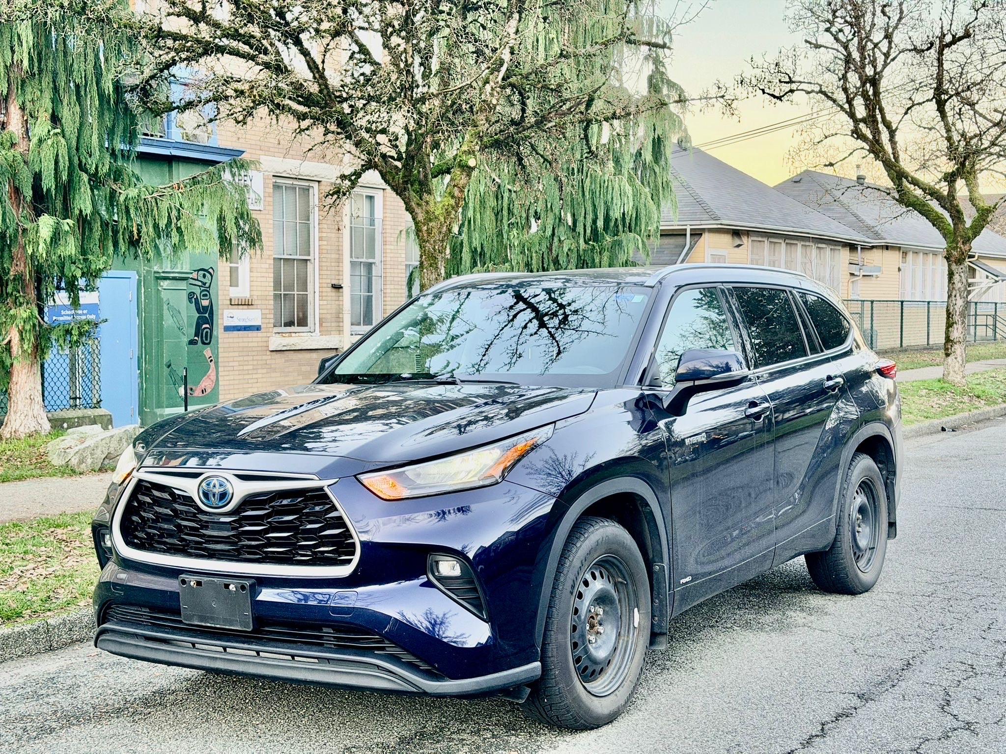 Voxcar TOYOTA Highlander SUV in Blue, VANCOUVER