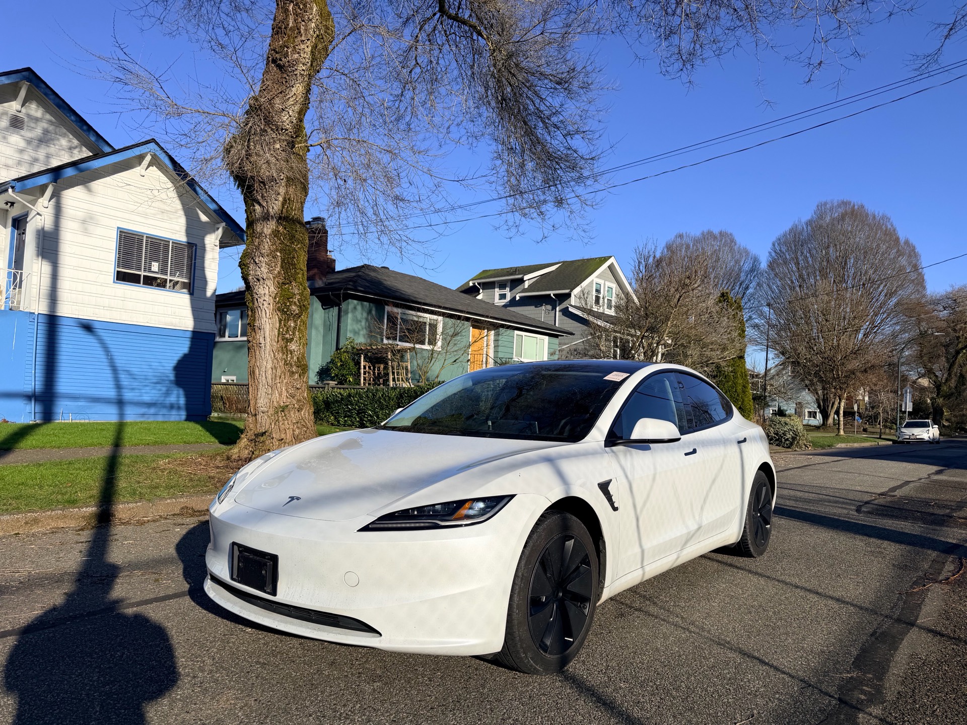 Voxcar SMART Device IntegrationBackup CameraCruise ControlAdaptive Cruise SEDAN in White, VANCOUVER