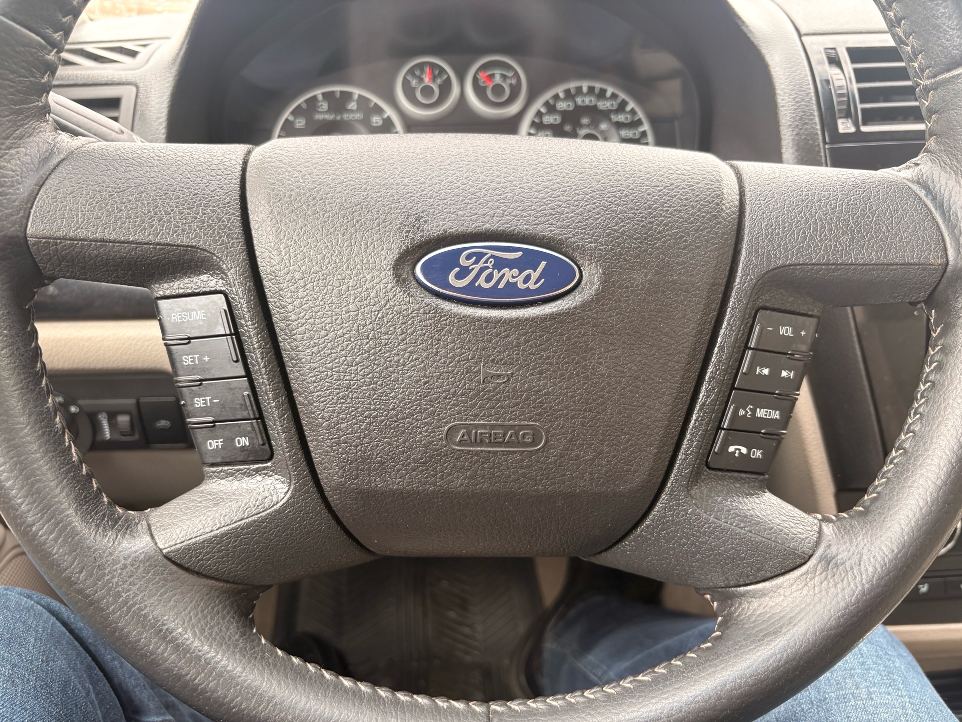 /skymotorscanada/2009-Ford-Fusion-6413397770281026.jpg