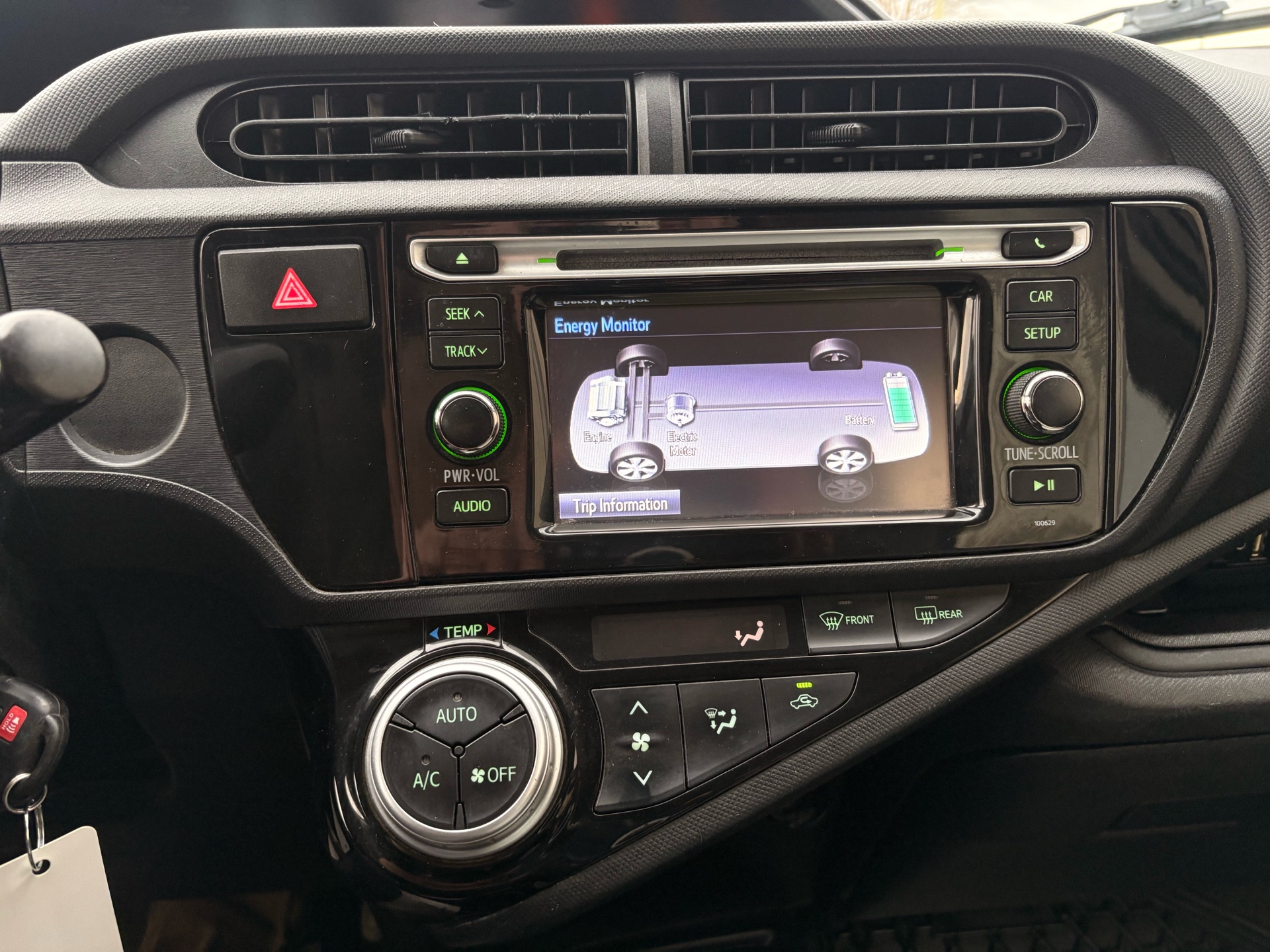 /skymotorscanada/2016-TOYOTA-PRIUSC-3770568036270143.jpg