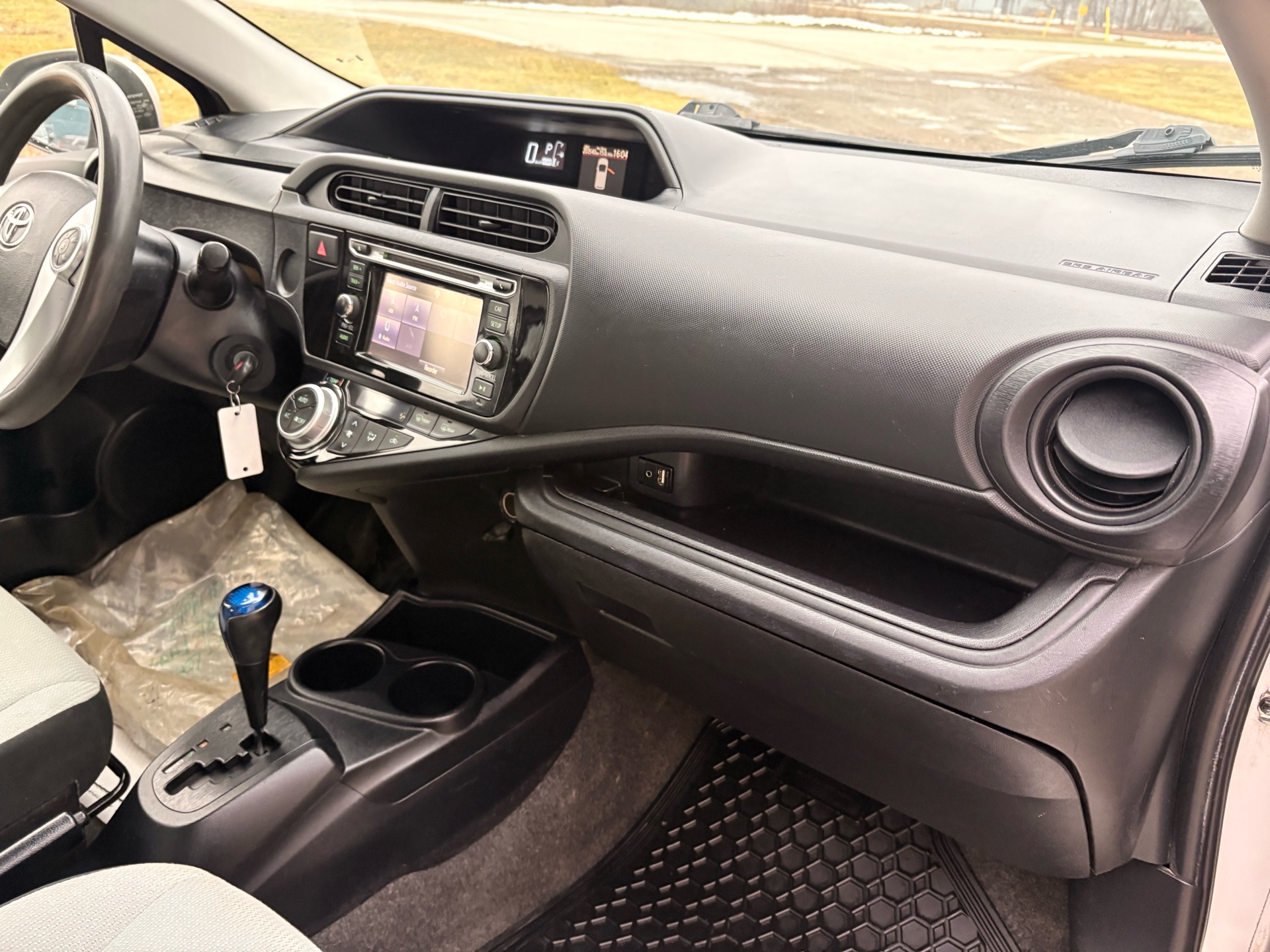 /skymotorscanada/2016-TOYOTA-PRIUSC-6181473324961027.jpg