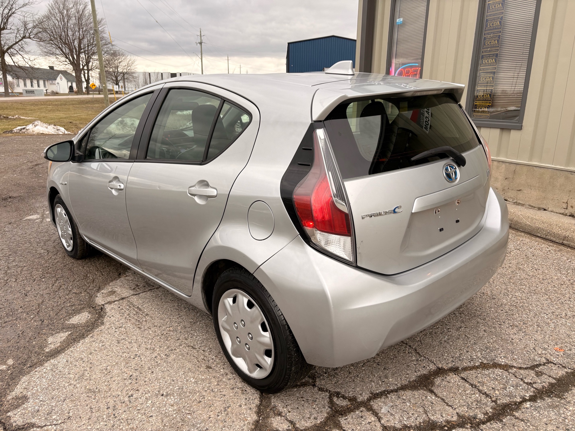 /skymotorscanada/2016-TOYOTA-PRIUSC-6318078838147185.jpg