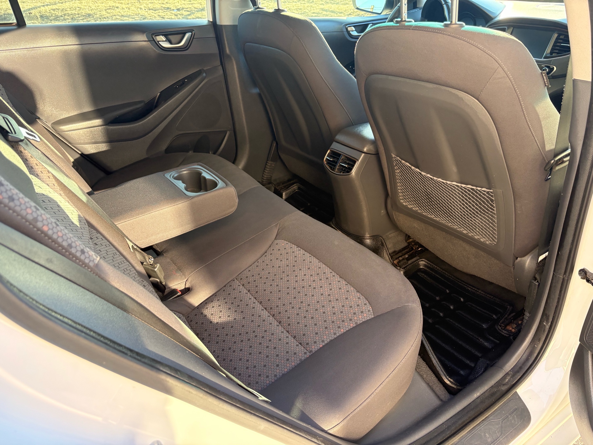 /skymotorscanada/2017-Hyundai-IoniqElectric-1298178803777037.jpg