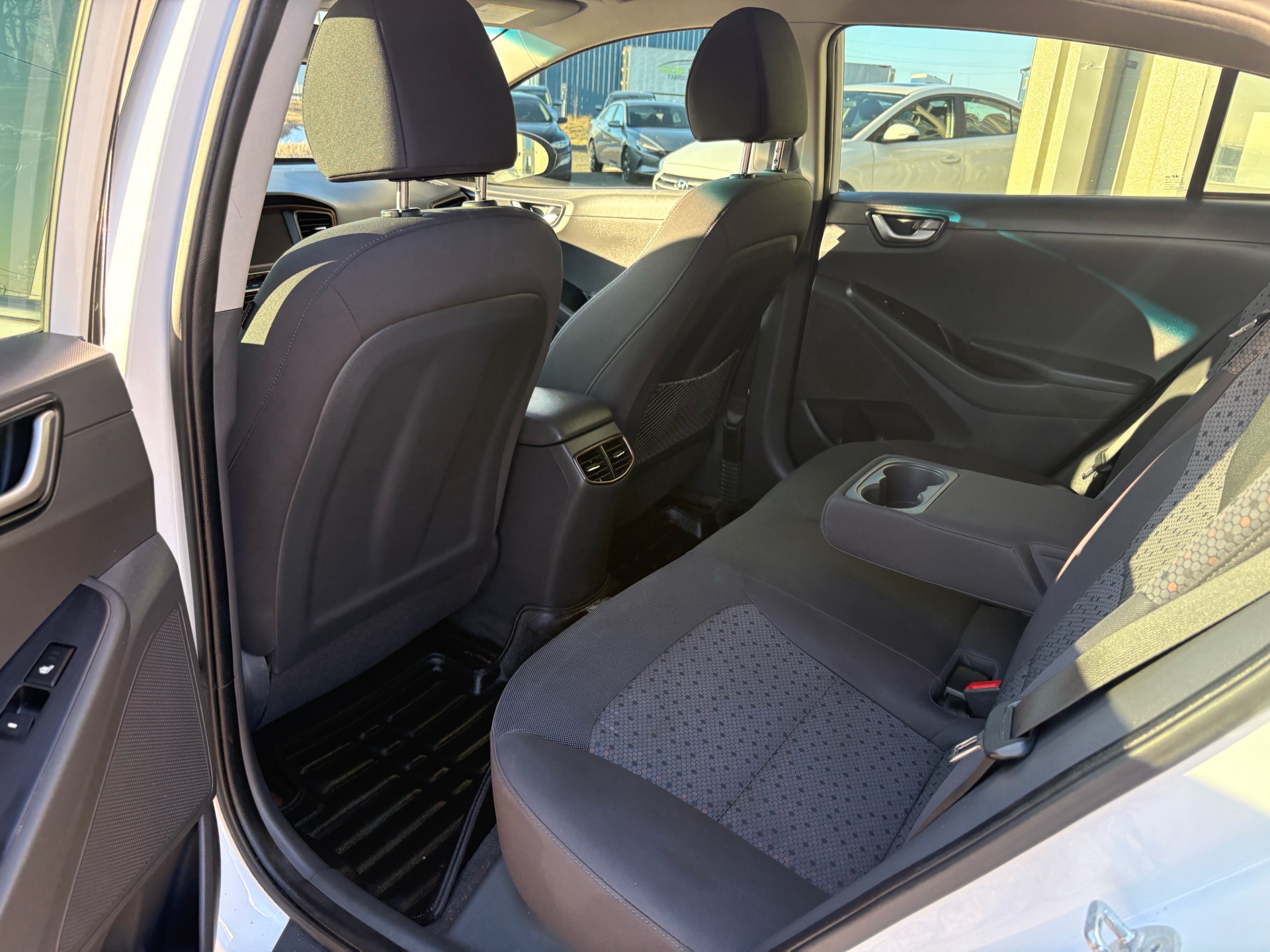 /skymotorscanada/2017-Hyundai-IoniqElectric-375407705311819.jpg