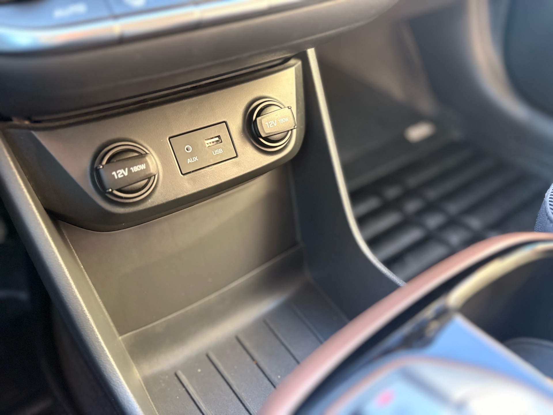 /skymotorscanada/2017-Hyundai-IoniqElectric-7715137713063109.jpg