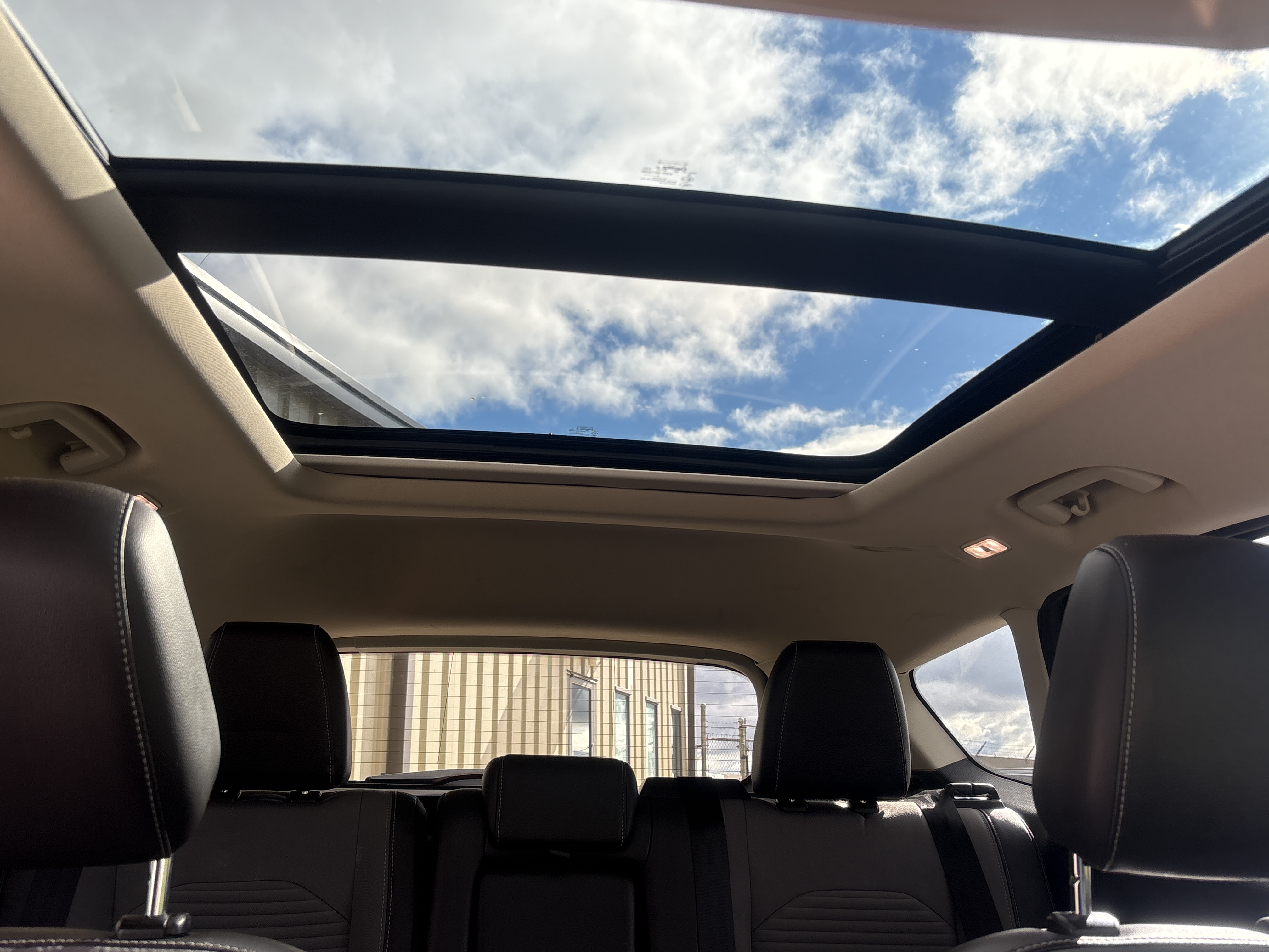 /skymotorscanada/2018-Ford-Escape-2160452479797923.jpg