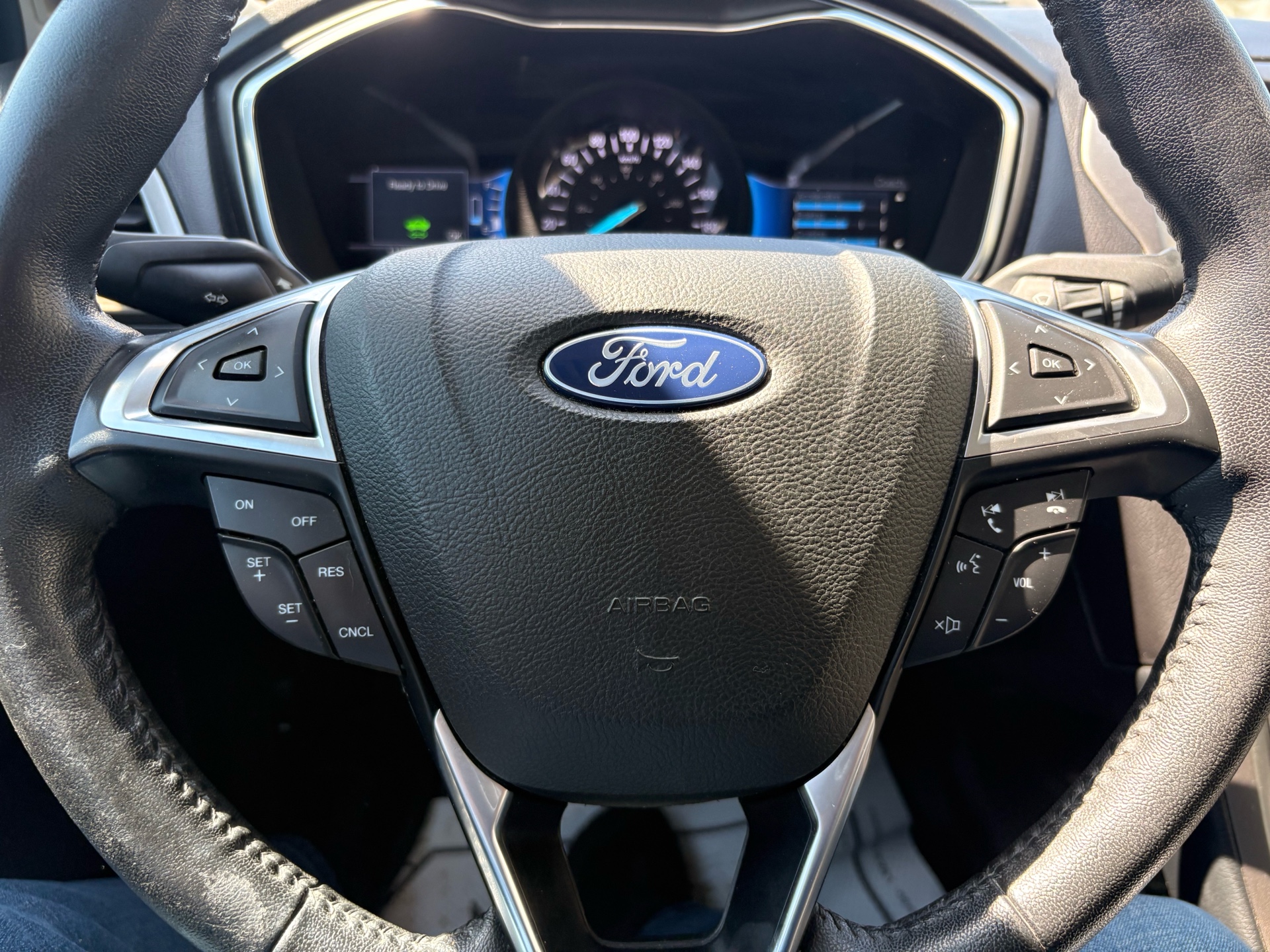 /skymotorscanada/2018-Ford-FusionEnergi-34171572895437974.jpg