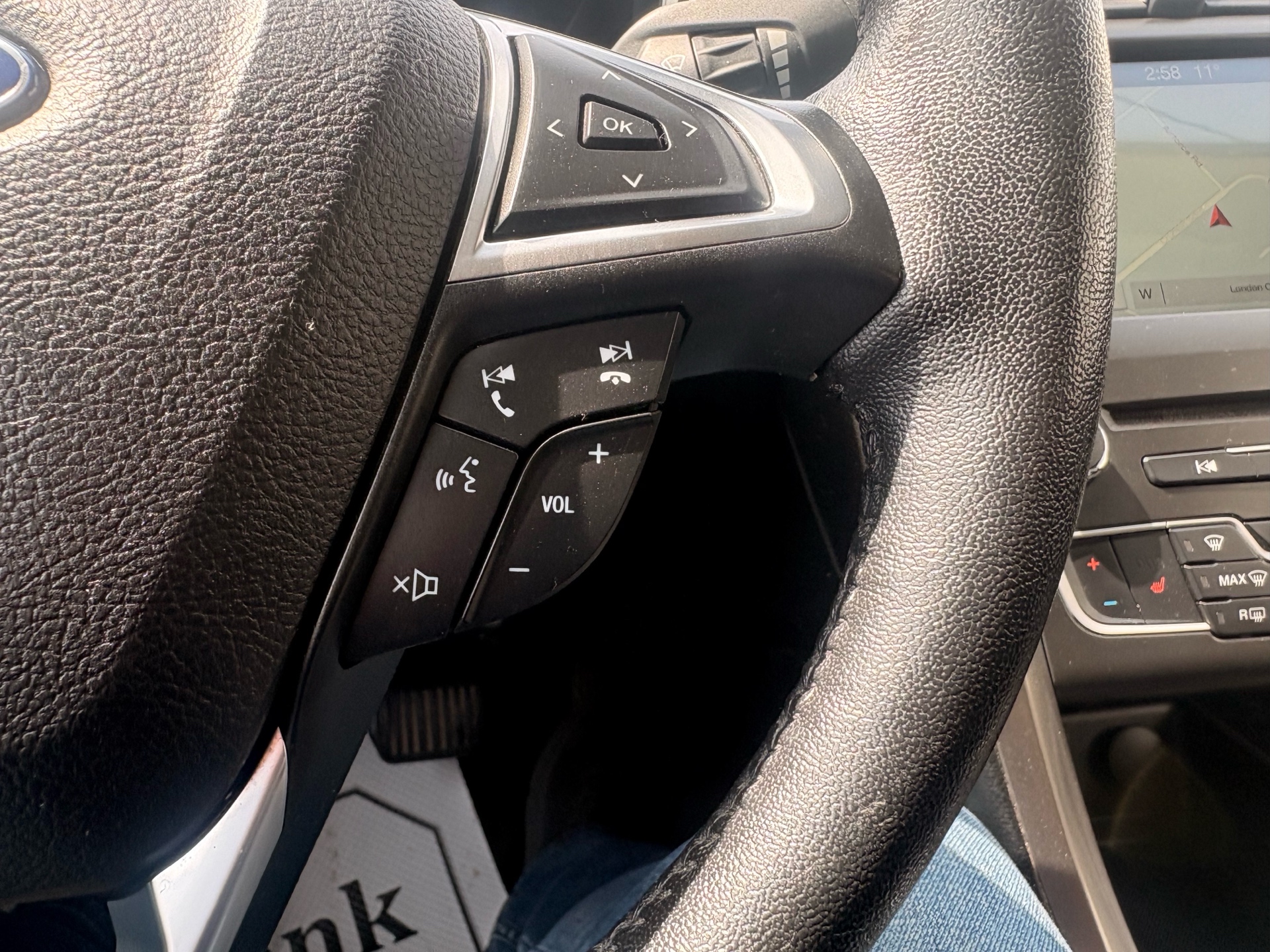/skymotorscanada/2018-Ford-FusionEnergi-4889865952408978.jpg
