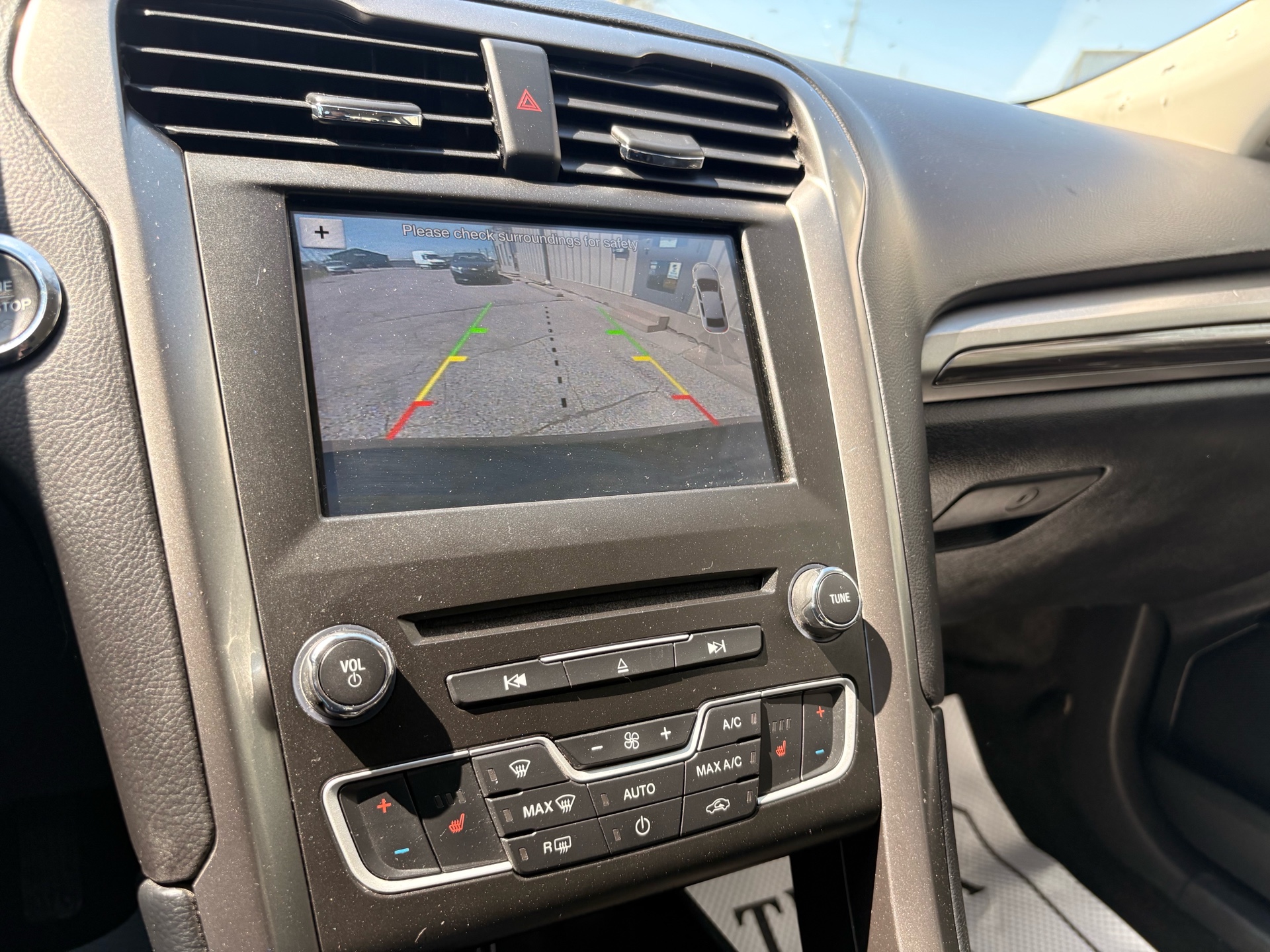 /skymotorscanada/2018-Ford-FusionEnergi-6010444355397488.jpg