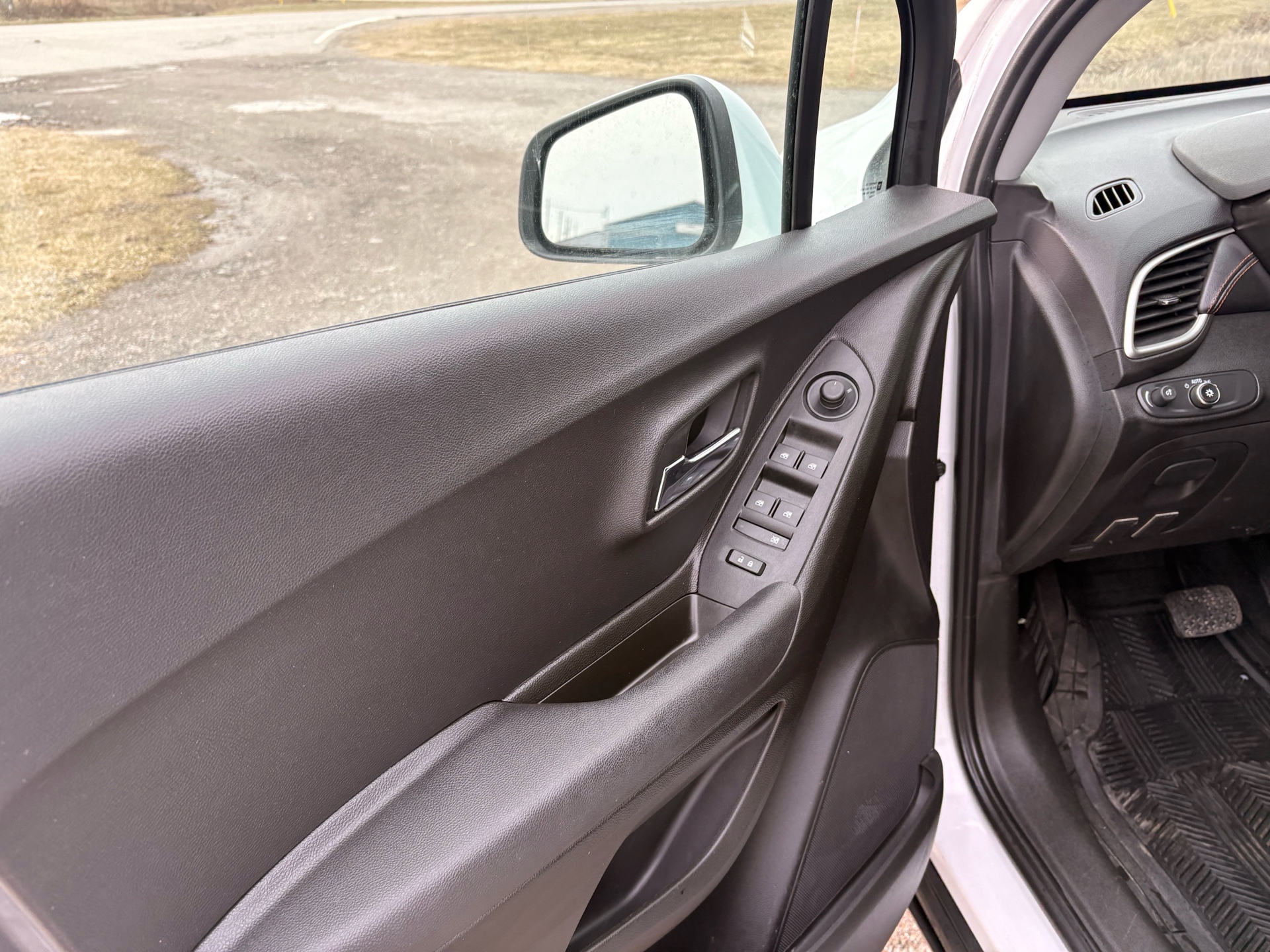 /skymotorscanada/2019-Chevrolet-Trax-29317218143577084.jpg
