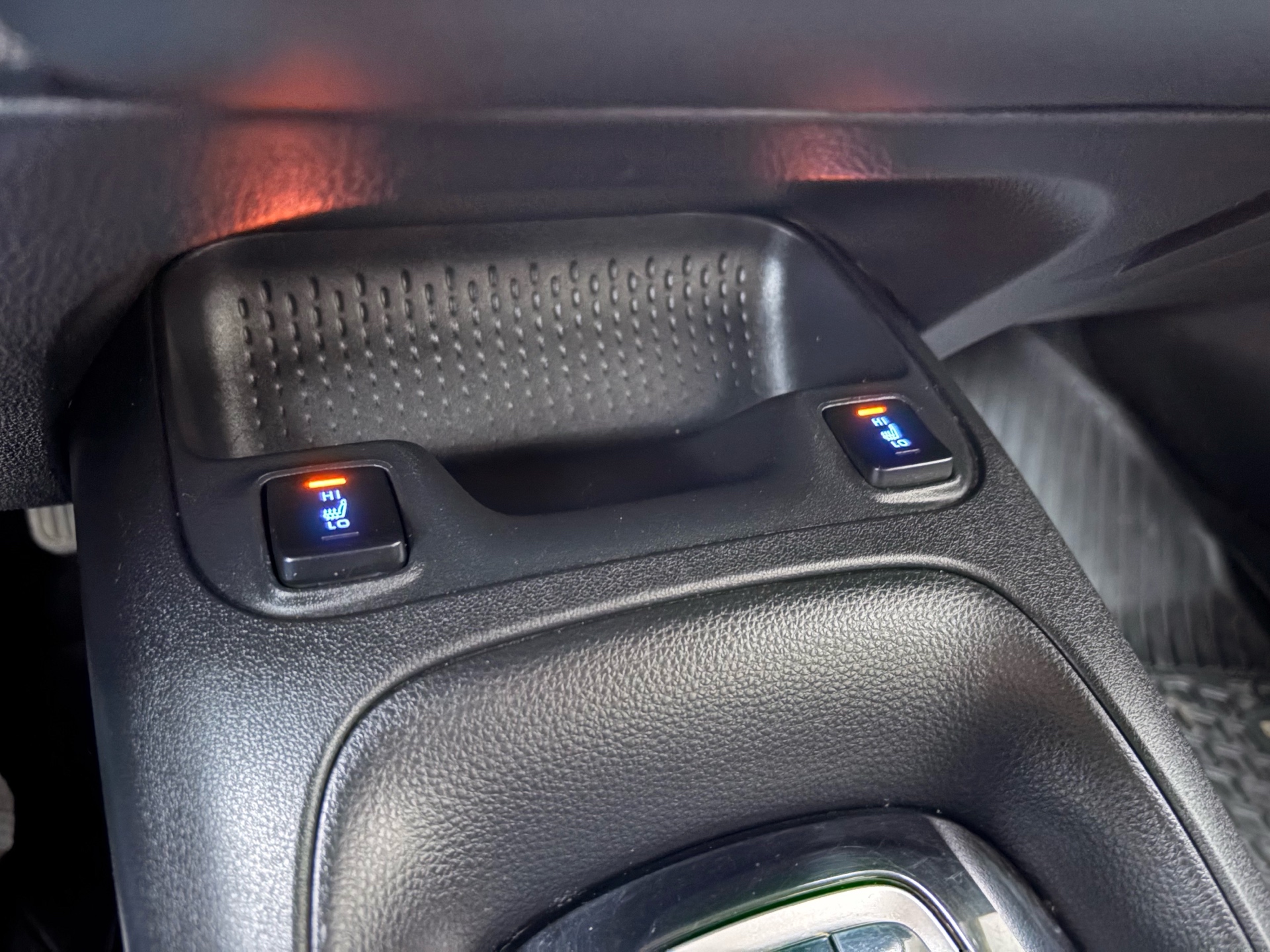 /skymotorscanada/2020-TOYOTA-COROLLA-8917766257728654.jpg