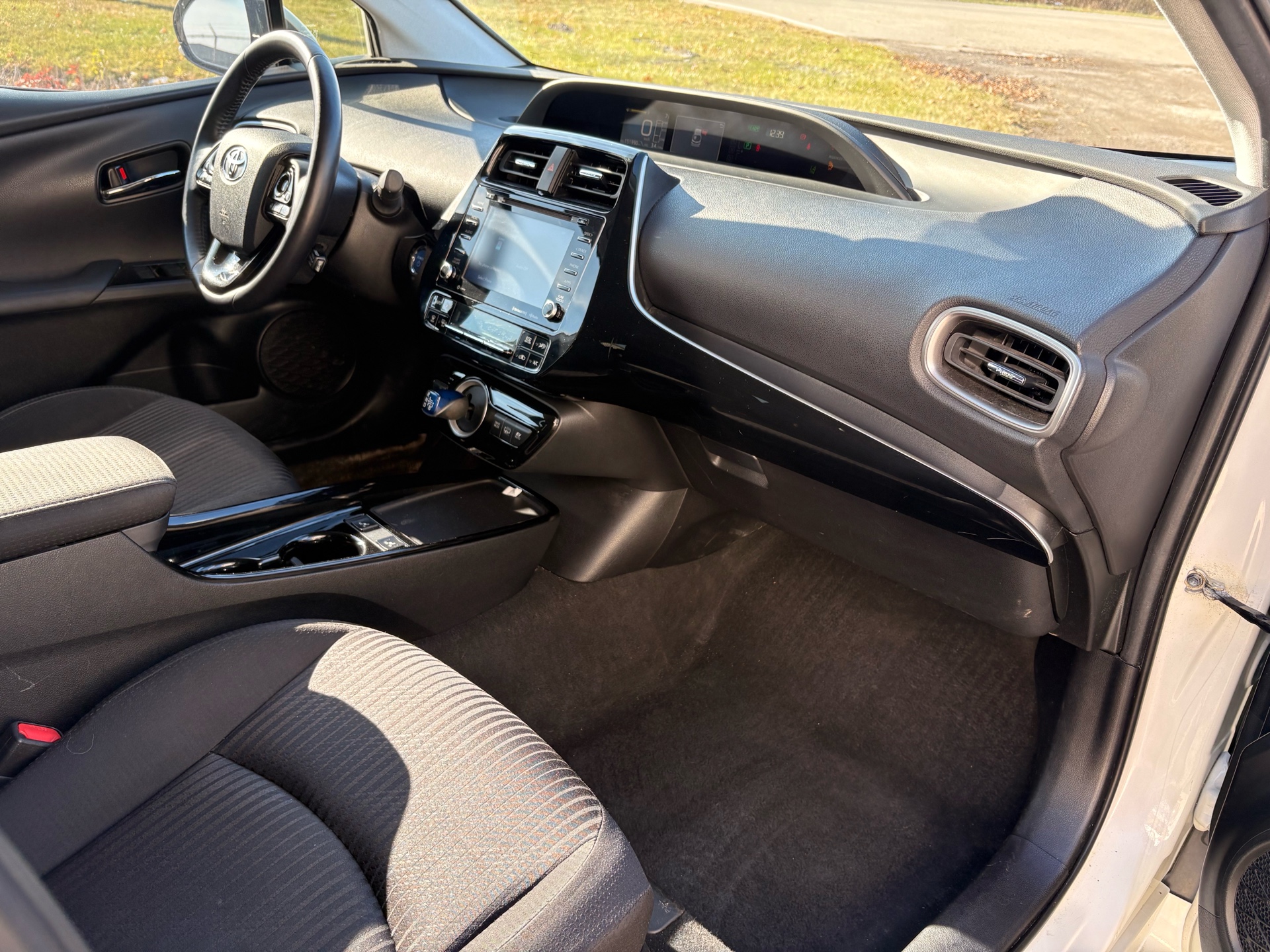 /skymotorscanada/2020-Toyota-PriusPrime-026612601240938005.jpg