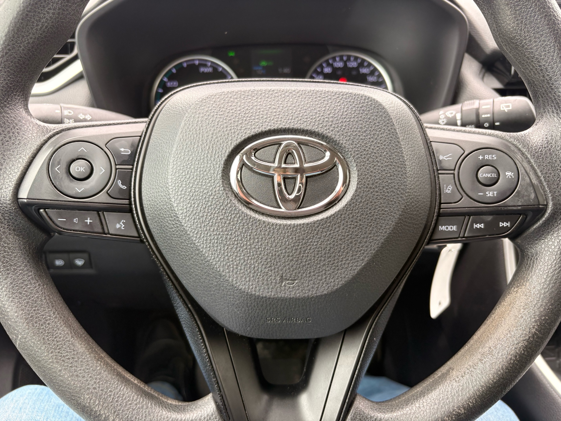 /skymotorscanada/2021-TOYOTA-RAV4-09654880981363911.jpg