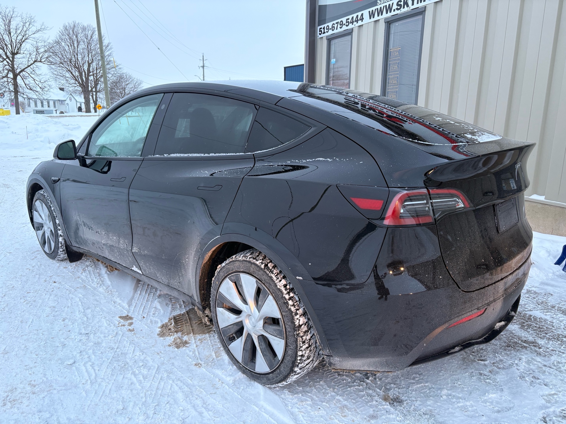 /skymotorscanada/2022-TESLA-MODELY-8675440136600849.jpg