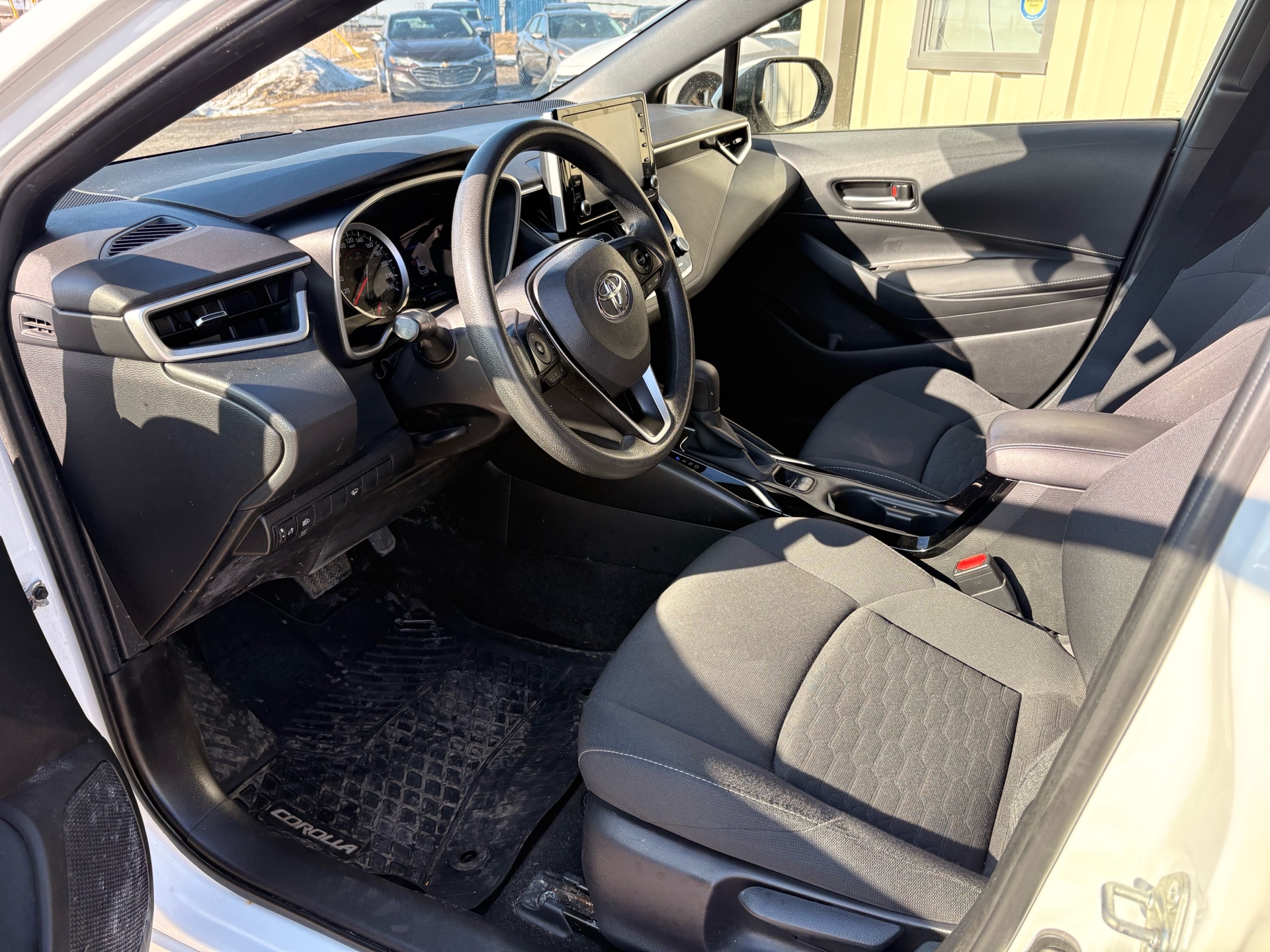 /skymotorscanada/2022-TOYOTA-COROLLAHATCHBACK-8629228021965252.jpg