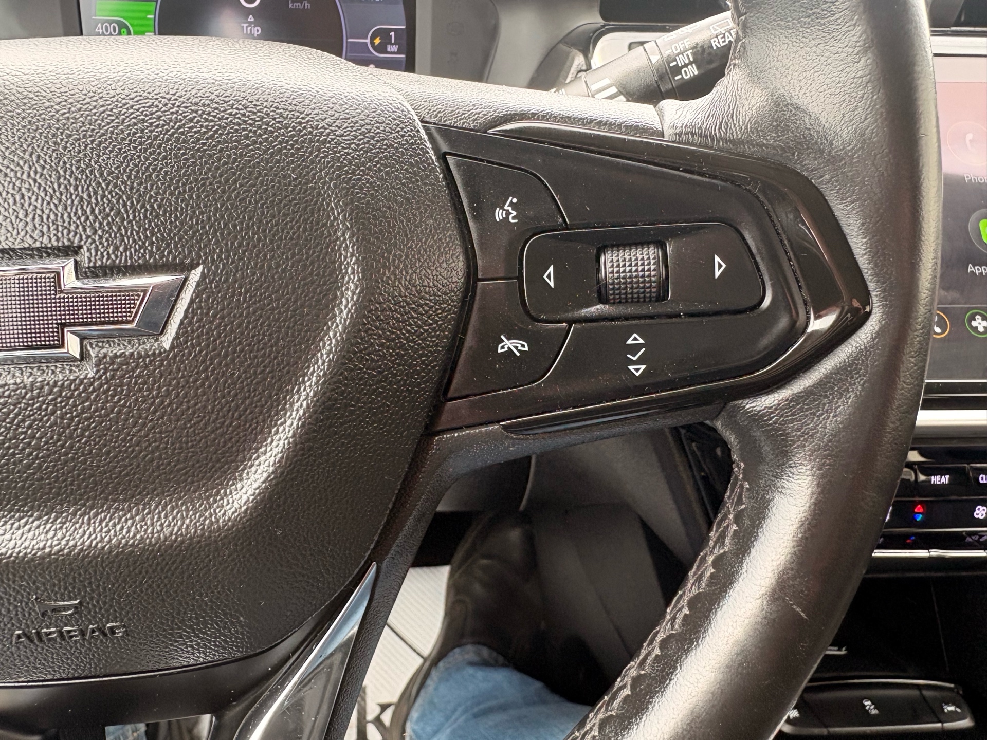 /skymotorscanada/2023-Chevrolet-BoltEUV-9474001661595117.jpg