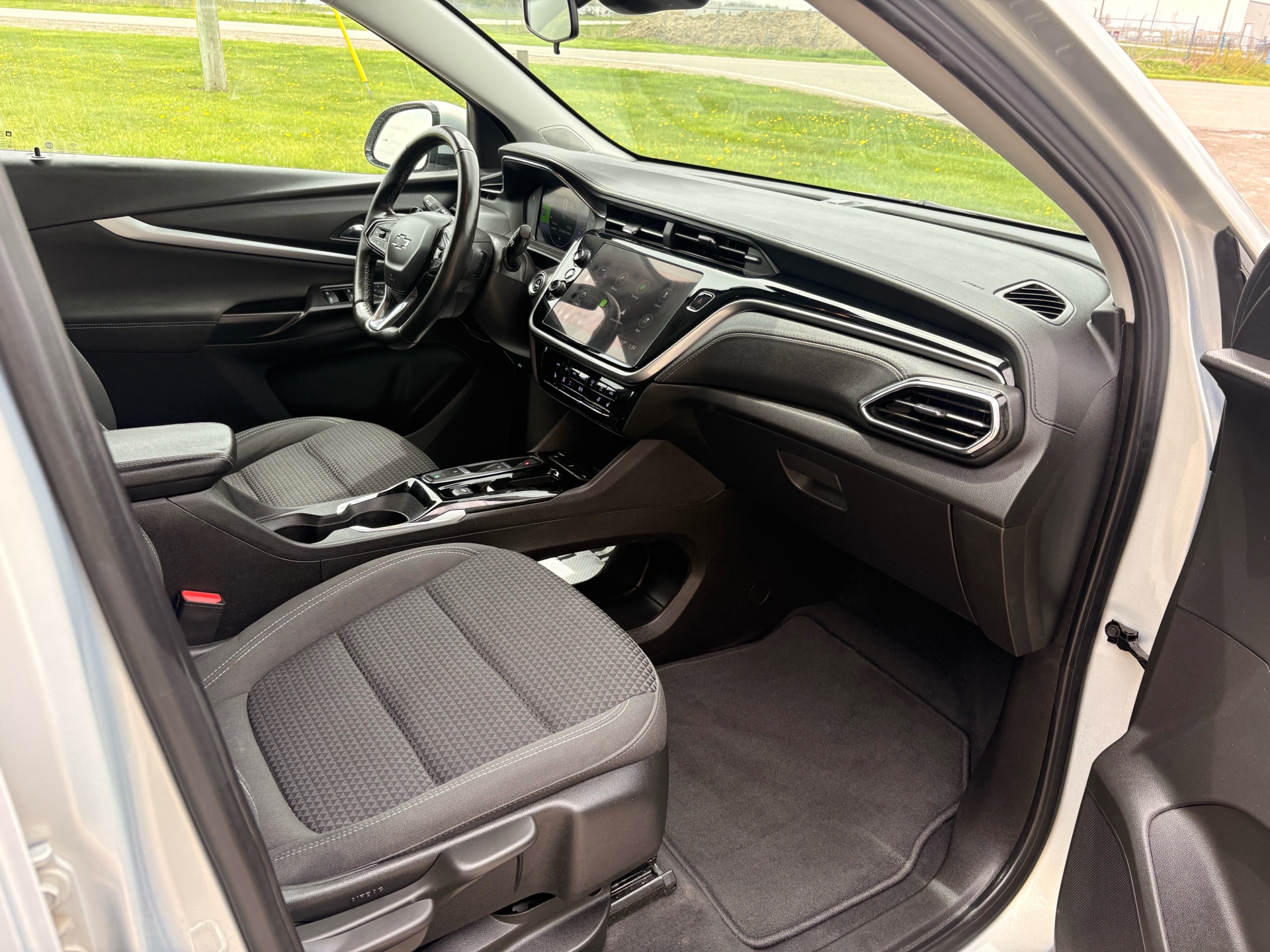/skymotorscanada/2023-Chevrolet-BoltEUV-9655069357383914.jpg