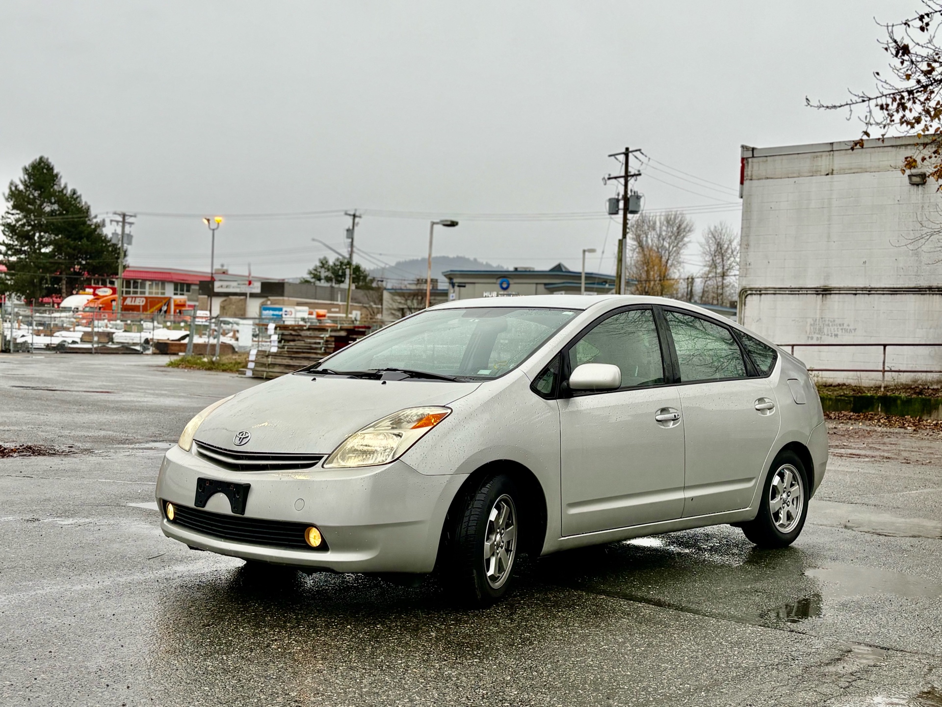 Voxcar TOYOTA Prius SEDAN in Silver, VANCOUVER