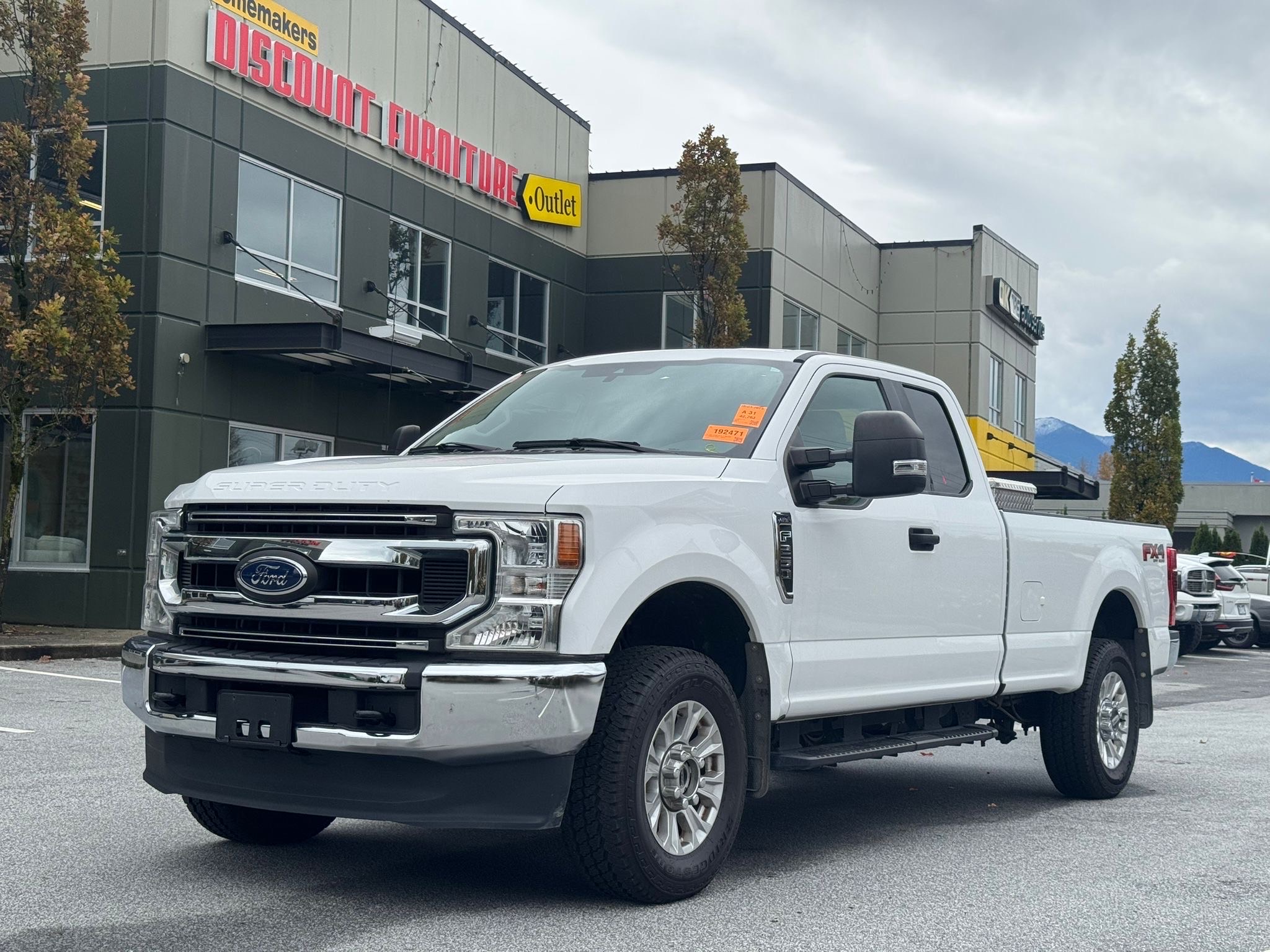 Voxcar FORD F-250 PICKUP TRUCK in White, VANCOUVER