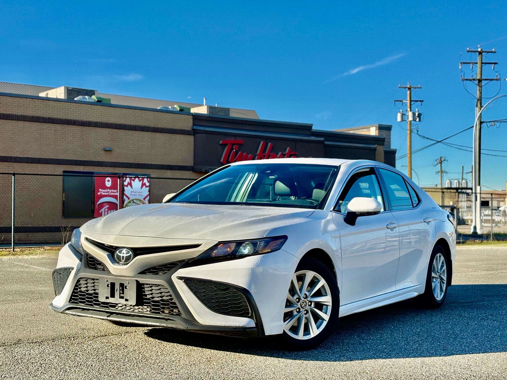 Voxcar TOYOTA Camry SEDAN in White, VANCOUVER