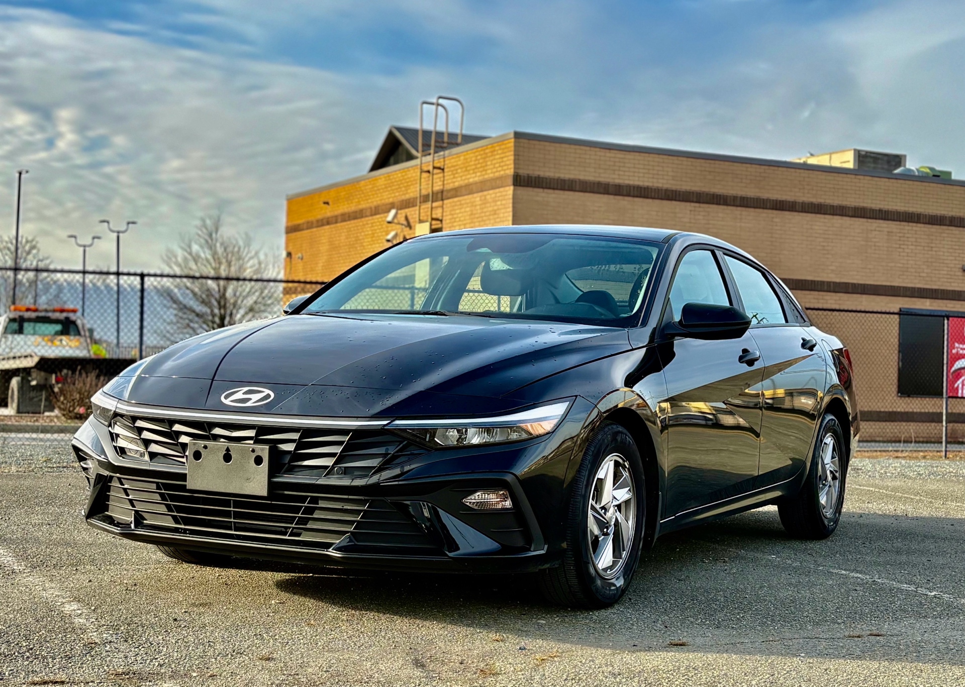 Voxcar HYUNDAI Elantra SEDAN in Black, VANCOUVER