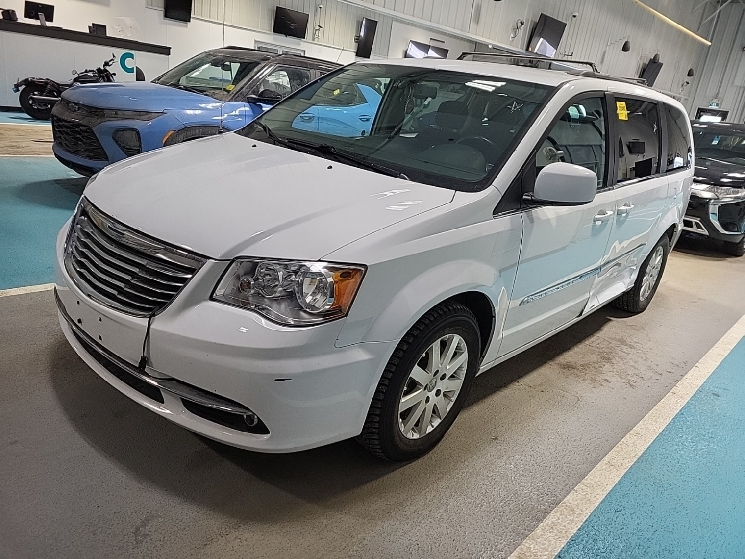 2016 CHRYSLER TOWN & COUNTRY
