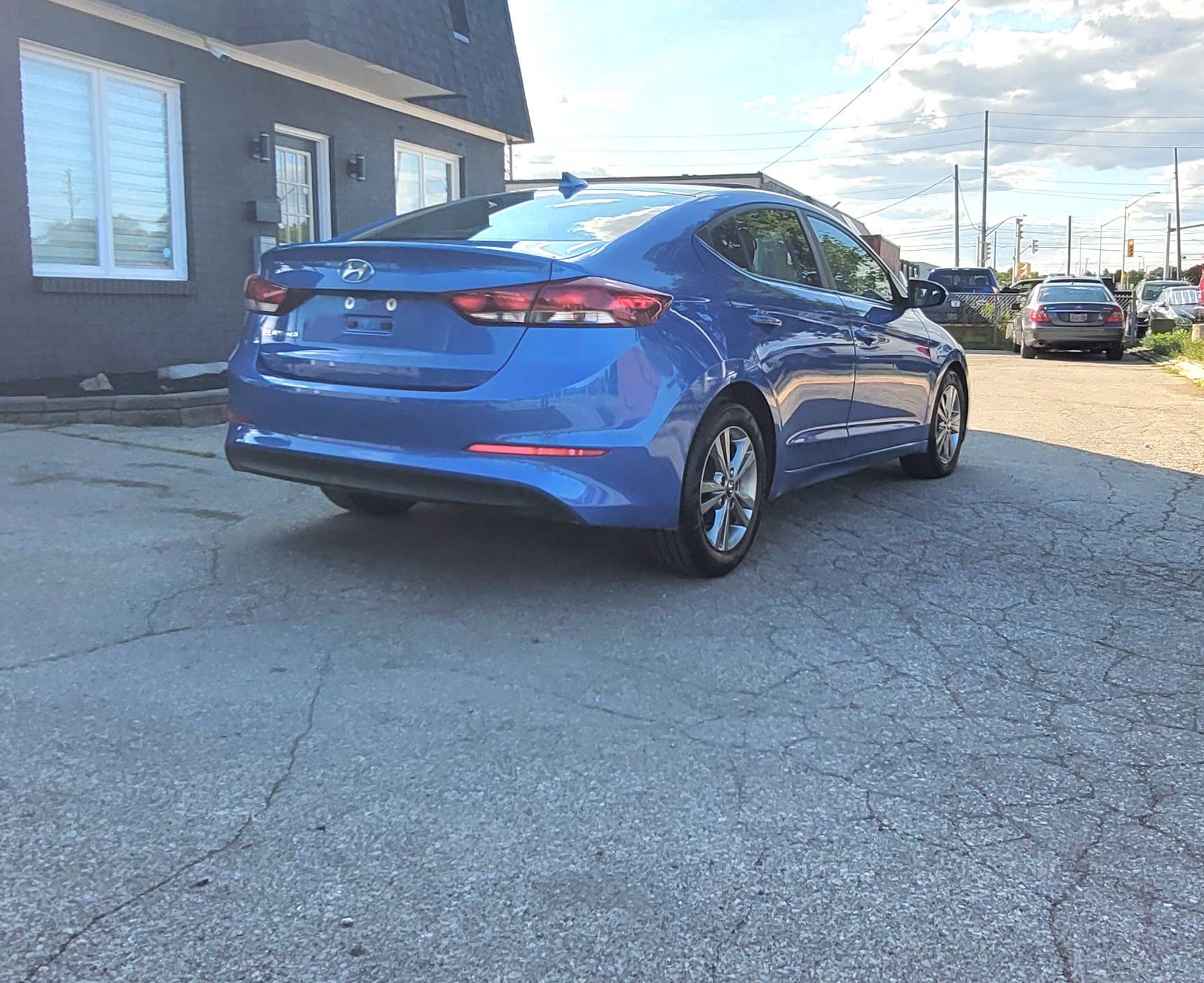 /starmotorsinc/2018-Hyundai-Elantra-9212405667110324.jpg