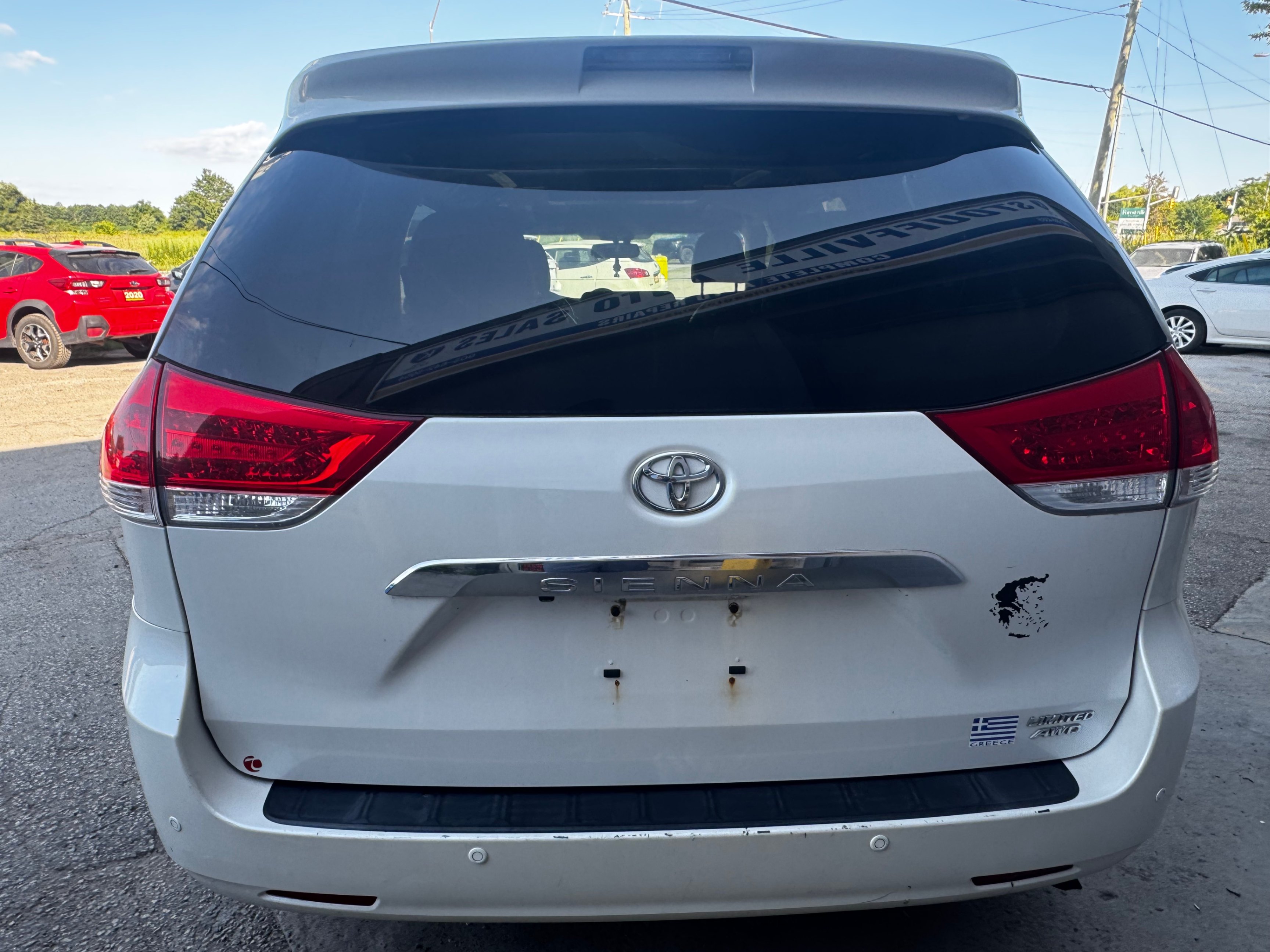 /stouffvilleautosales/2012-Toyota-Sienna-07614177804050248.jpg