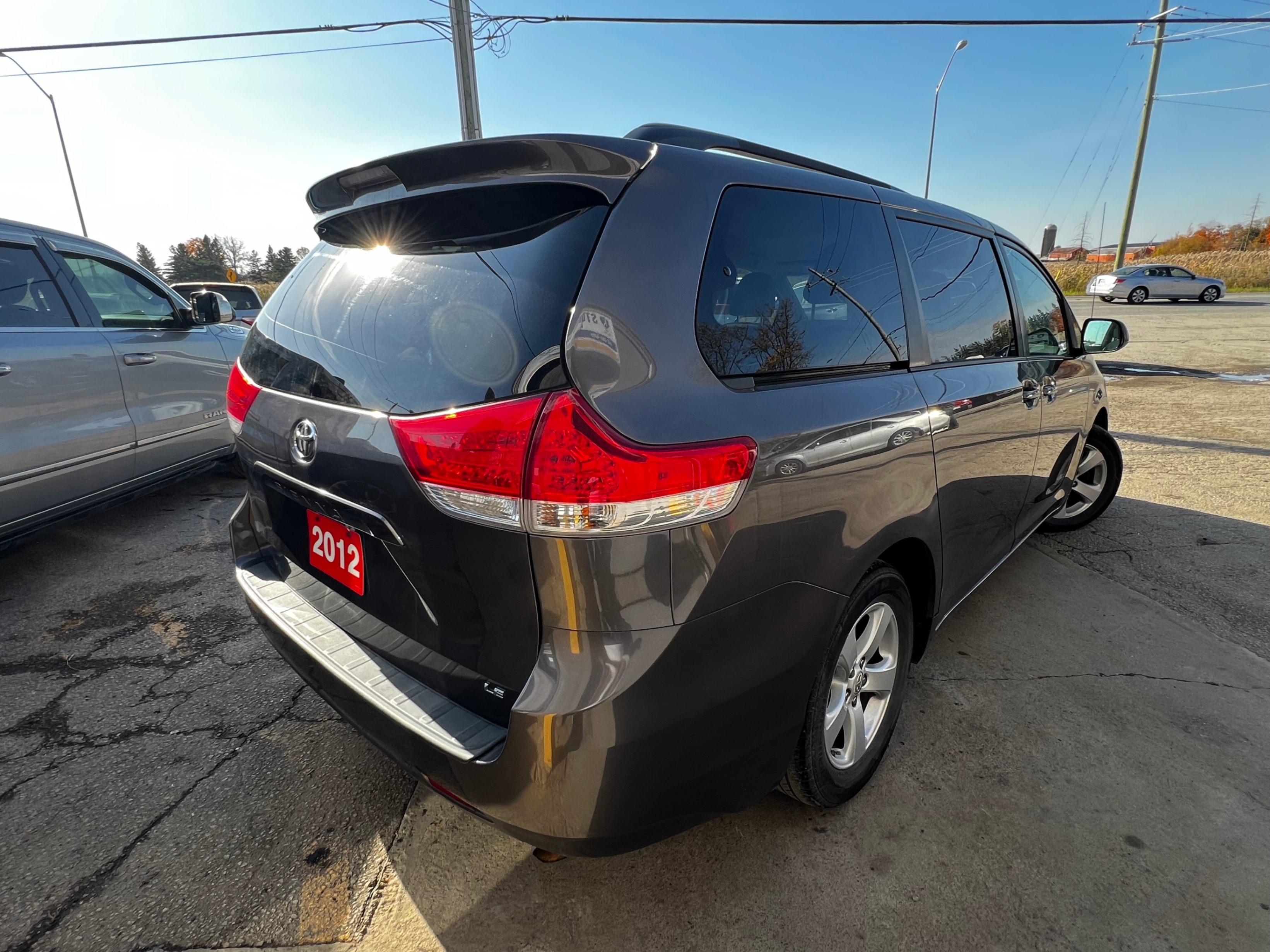 /stouffvilleautosales/2012-Toyota-Sienna-6212679940797587.jpg