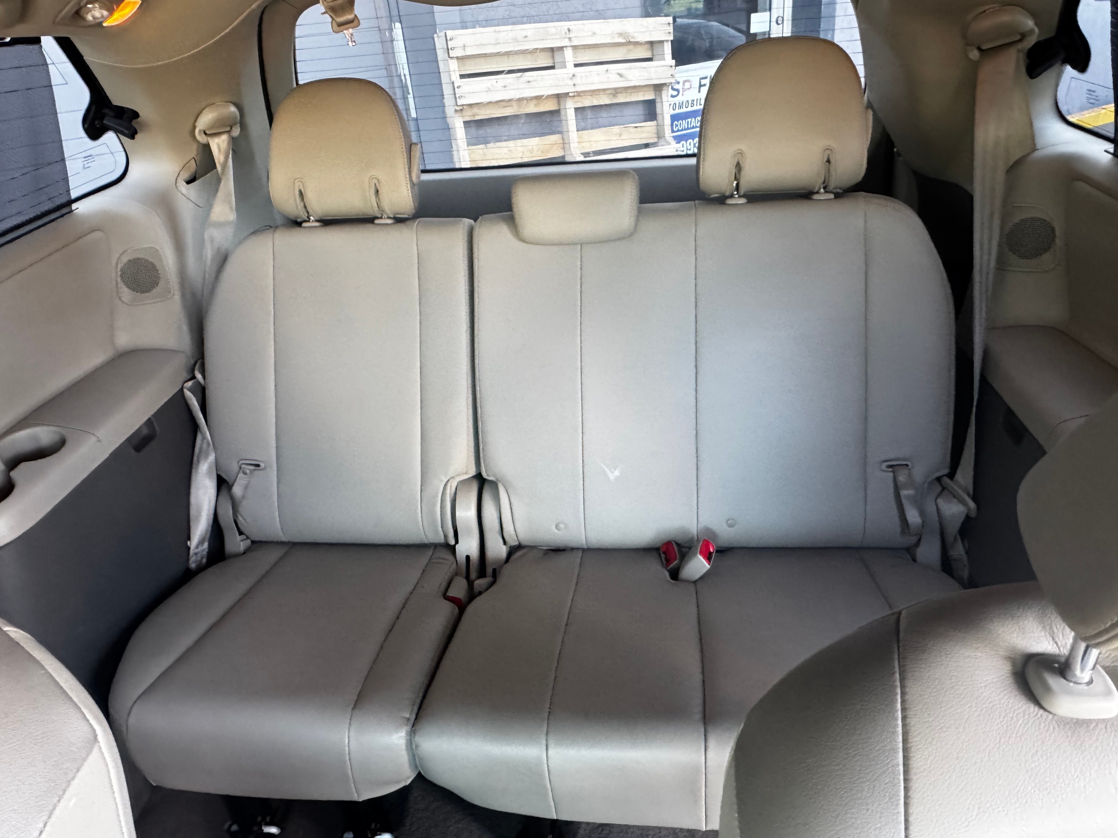 /stouffvilleautosales/2012-Toyota-Sienna-7547386329422716.jpg