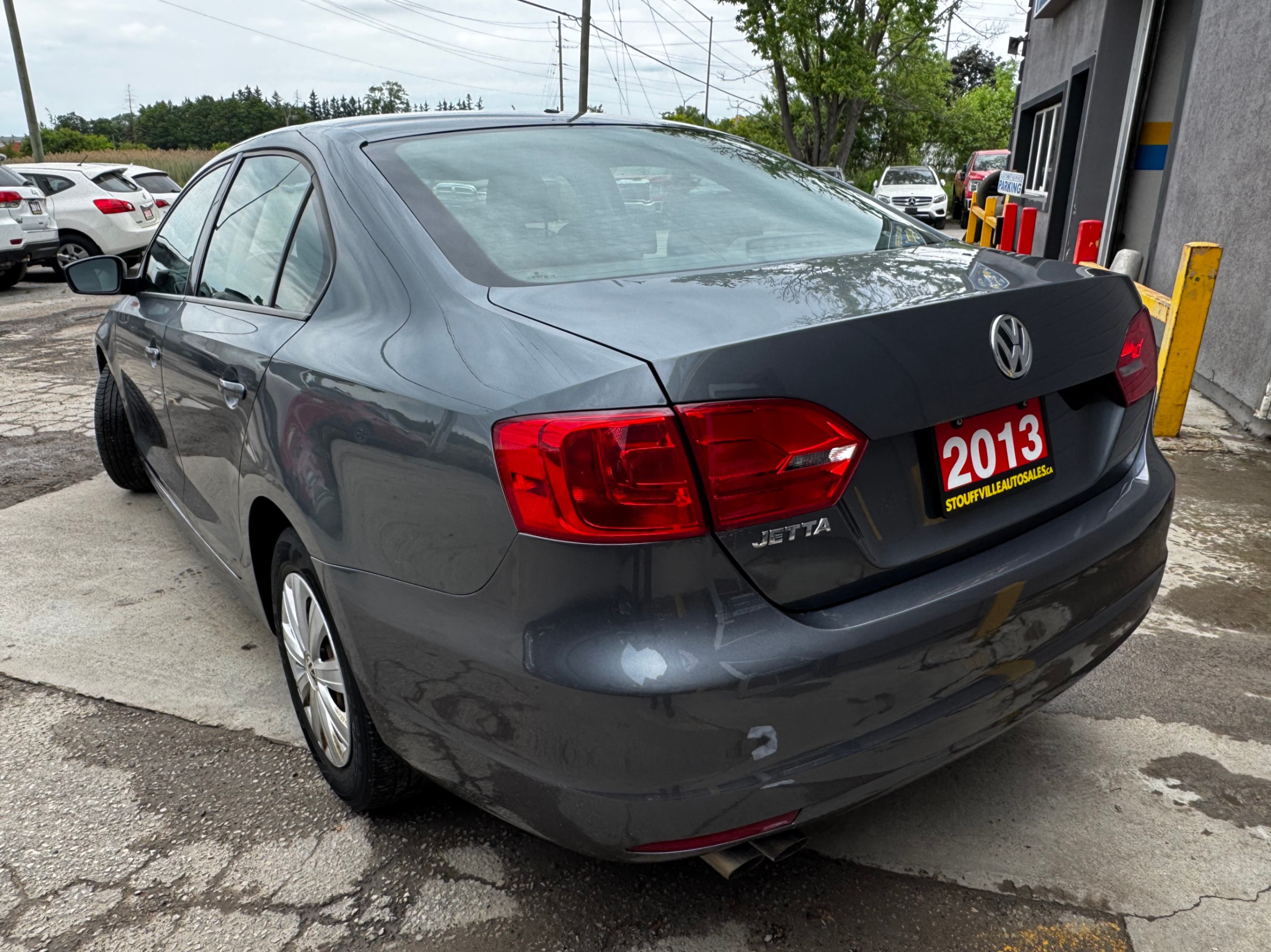 /stouffvilleautosales/2013-Volkswagen-Jetta-3278638564920533.jpg
