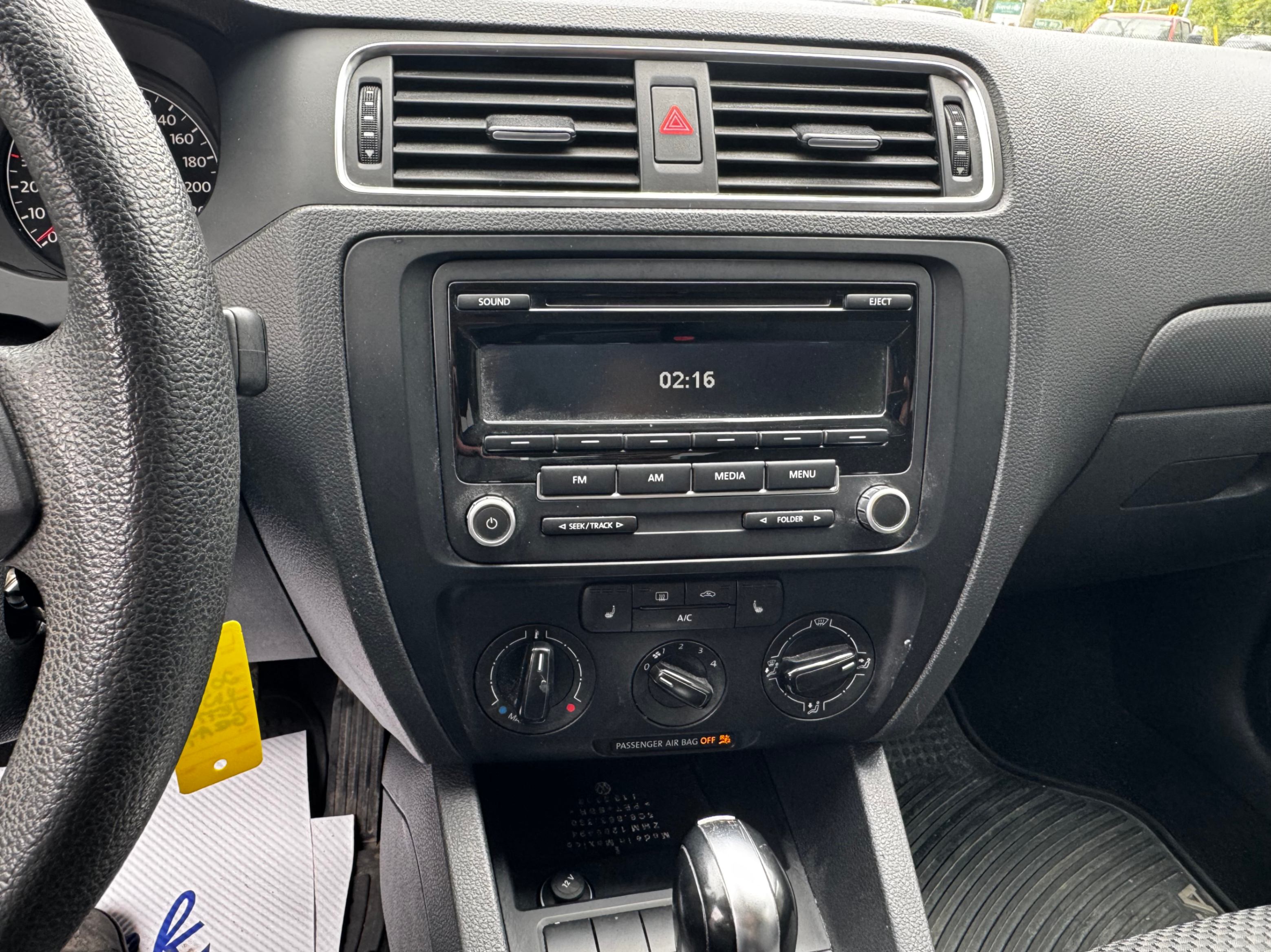 /stouffvilleautosales/2013-Volkswagen-Jetta-386434303753582.jpg
