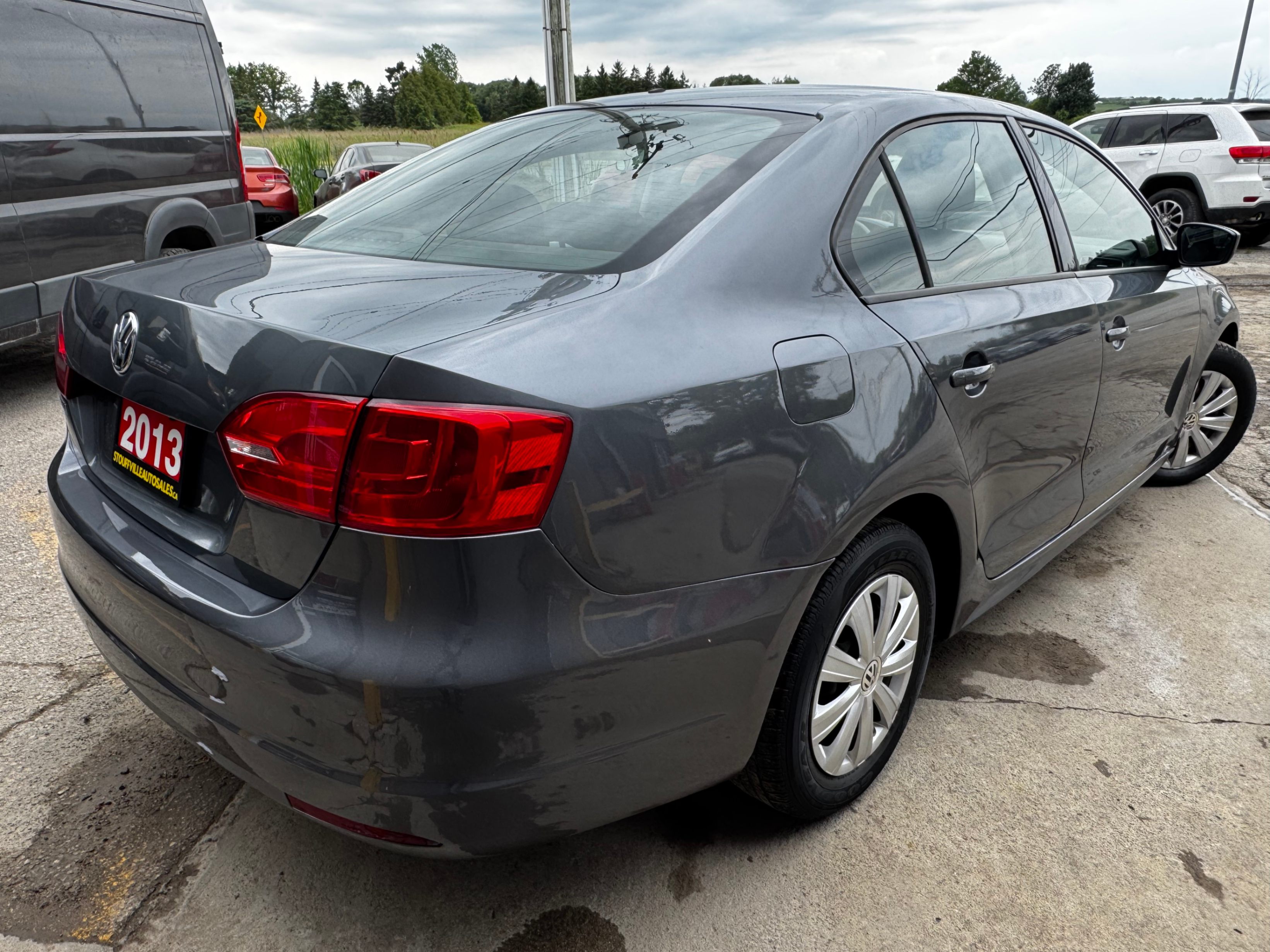 /stouffvilleautosales/2013-Volkswagen-Jetta-487905969141202.jpg