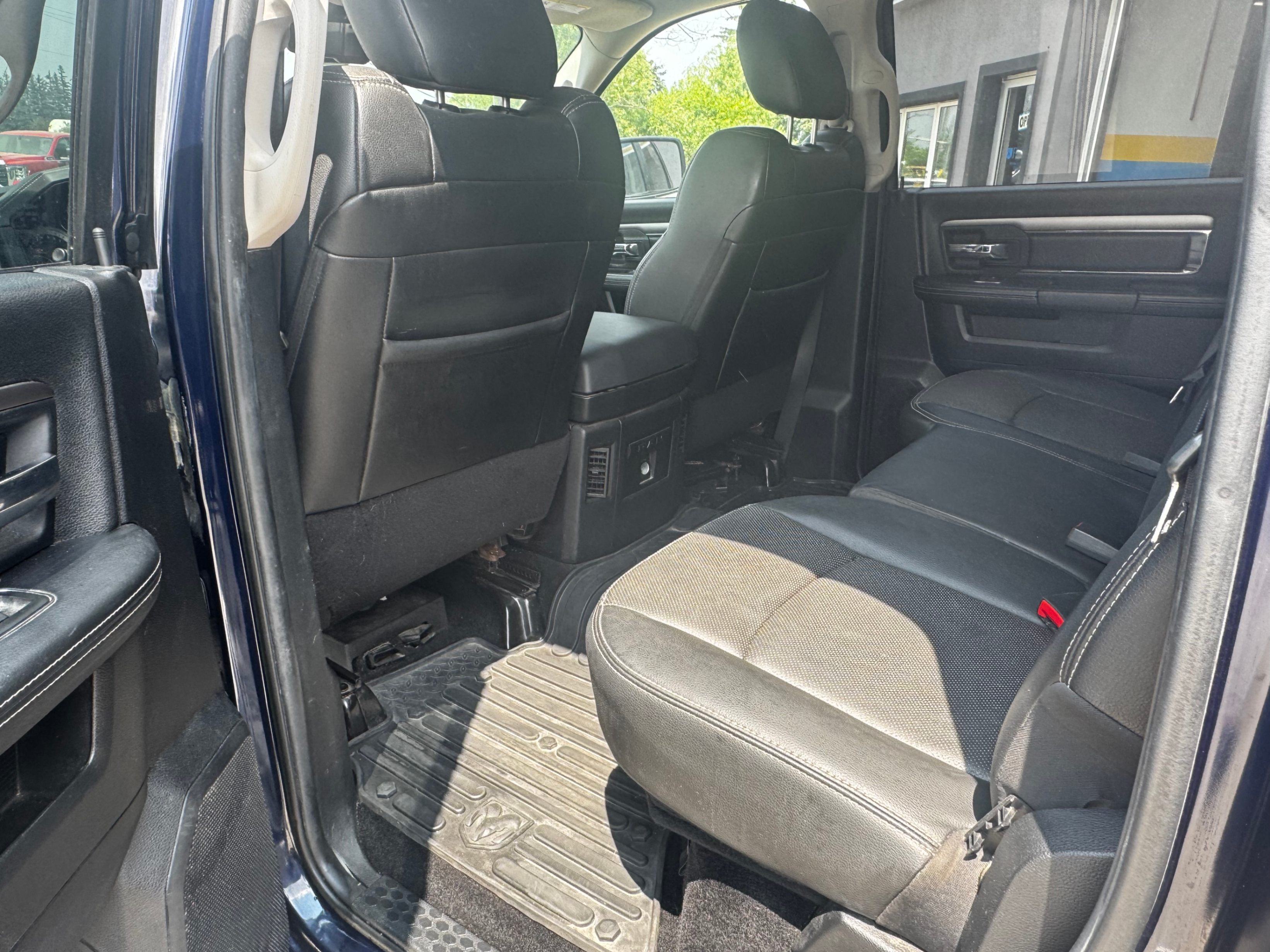 /stouffvilleautosales/2014-Ram-1500-11882645599699959.jpg