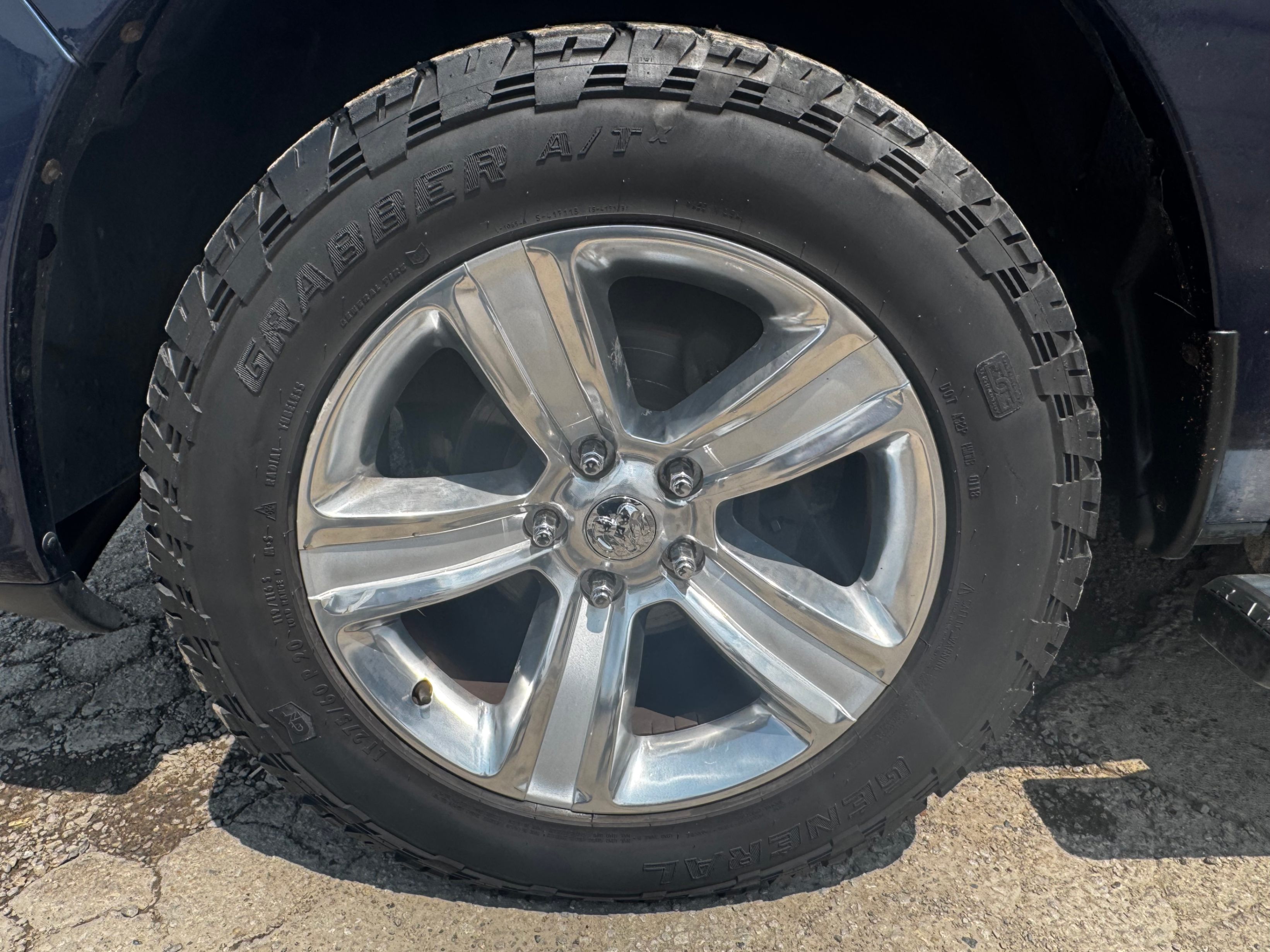 /stouffvilleautosales/2014-Ram-1500-5874326936760983.jpg