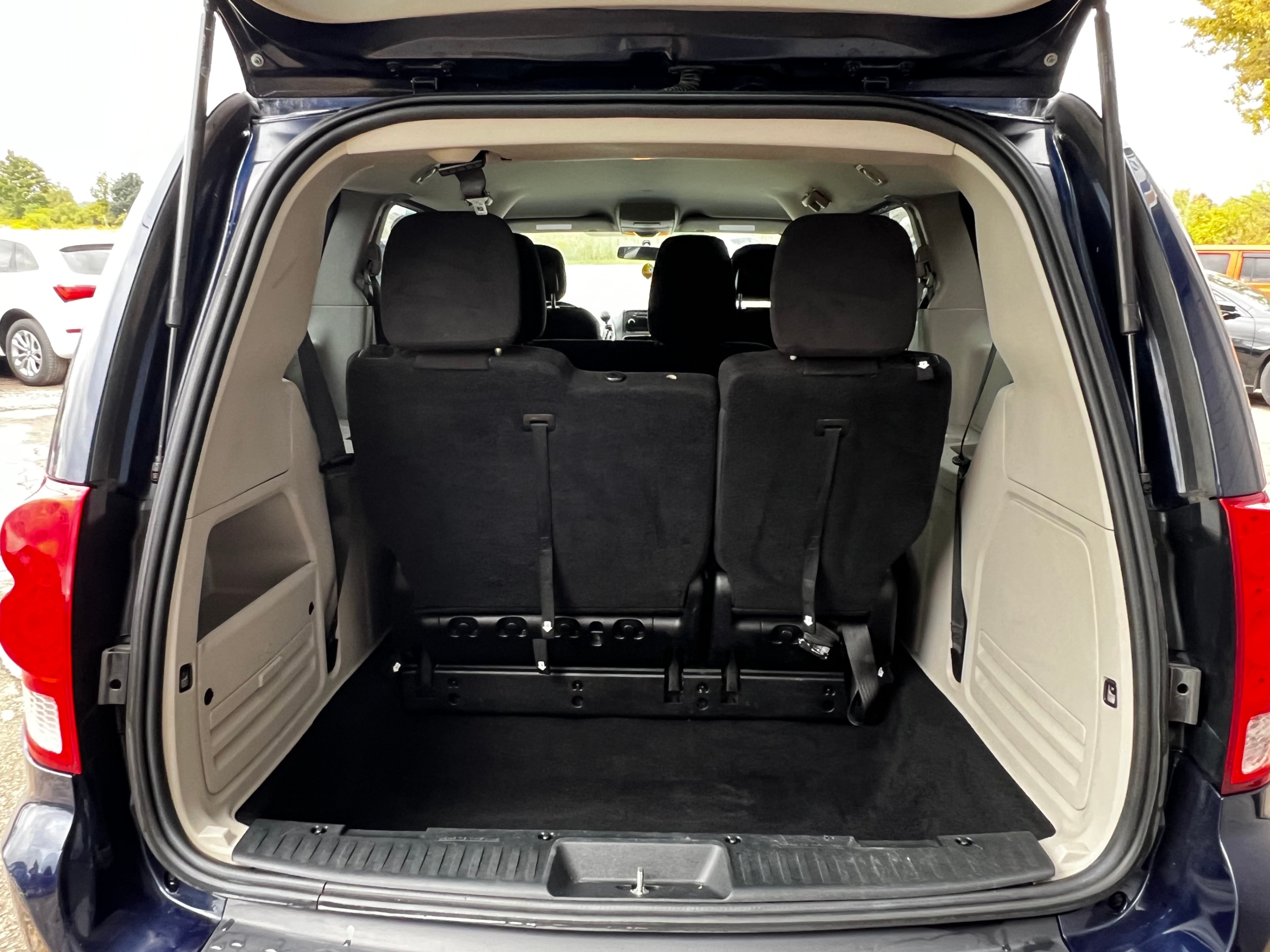 /stouffvilleautosales/2015-Dodge-GrandCaravan-4072297316060305.jpg