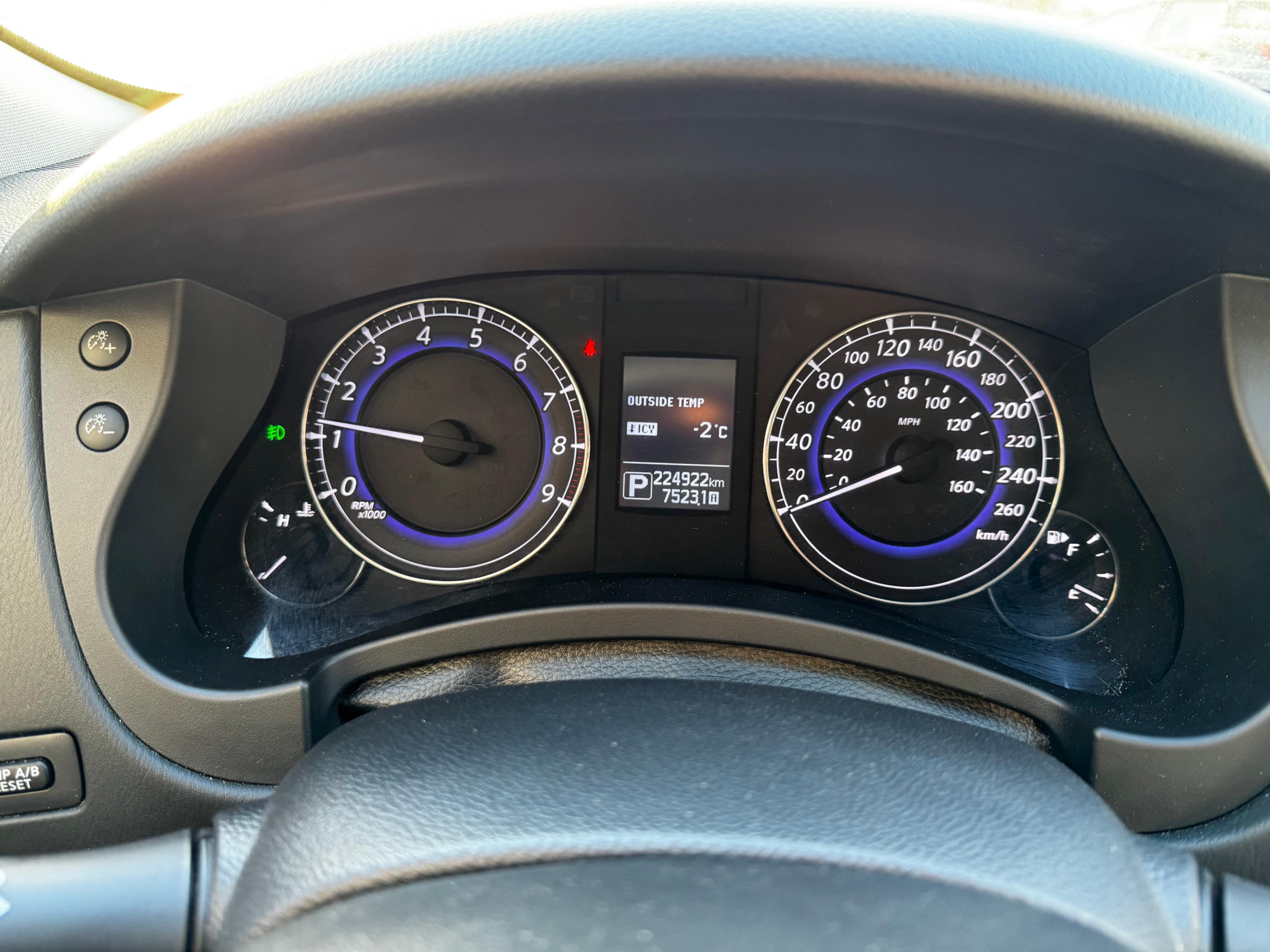/stouffvilleautosales/2015-INFINITI-QX50-5959999132746647.jpg