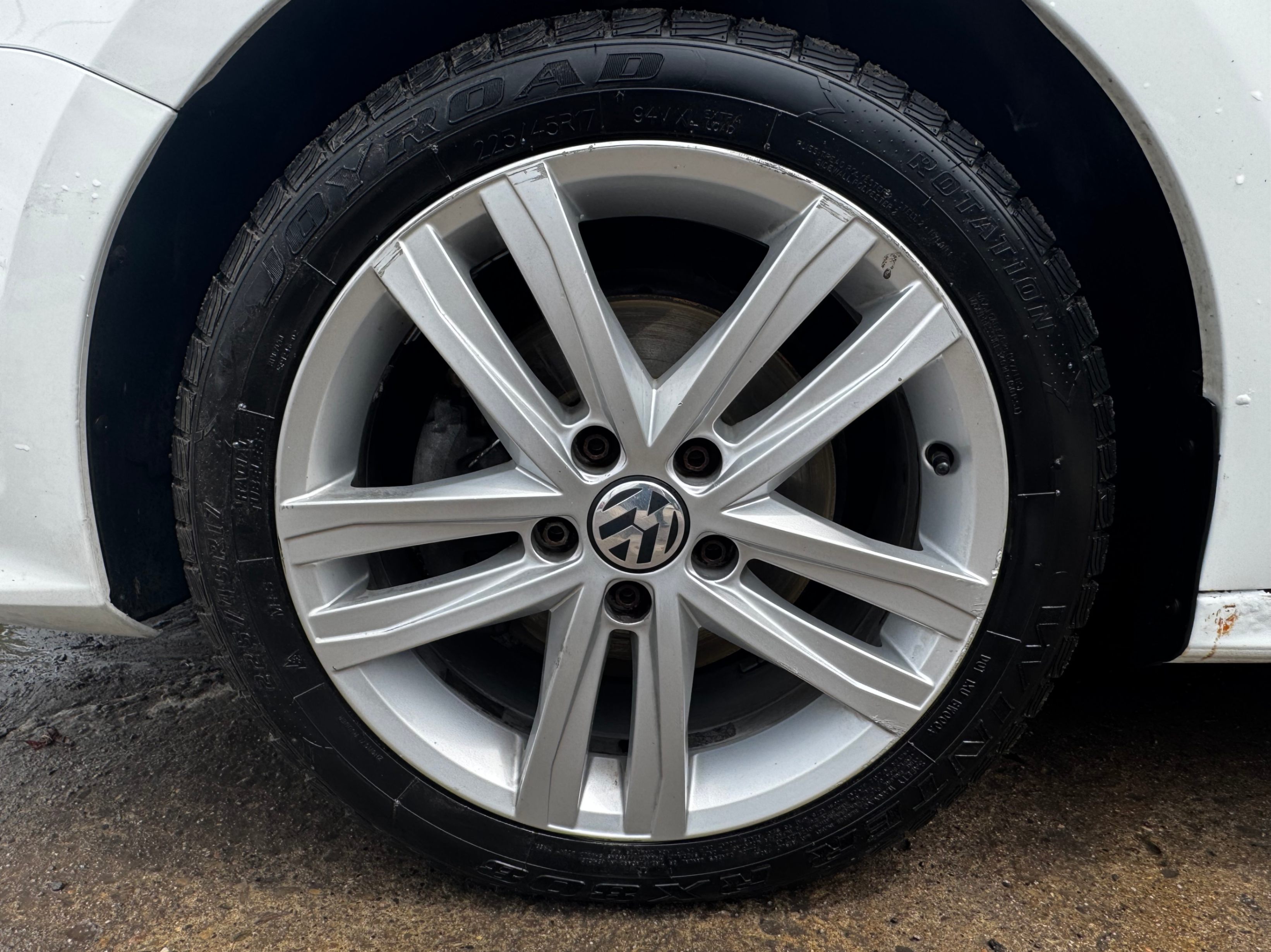 /stouffvilleautosales/2015-Volkswagen-Jetta-2922804590027013.jpg