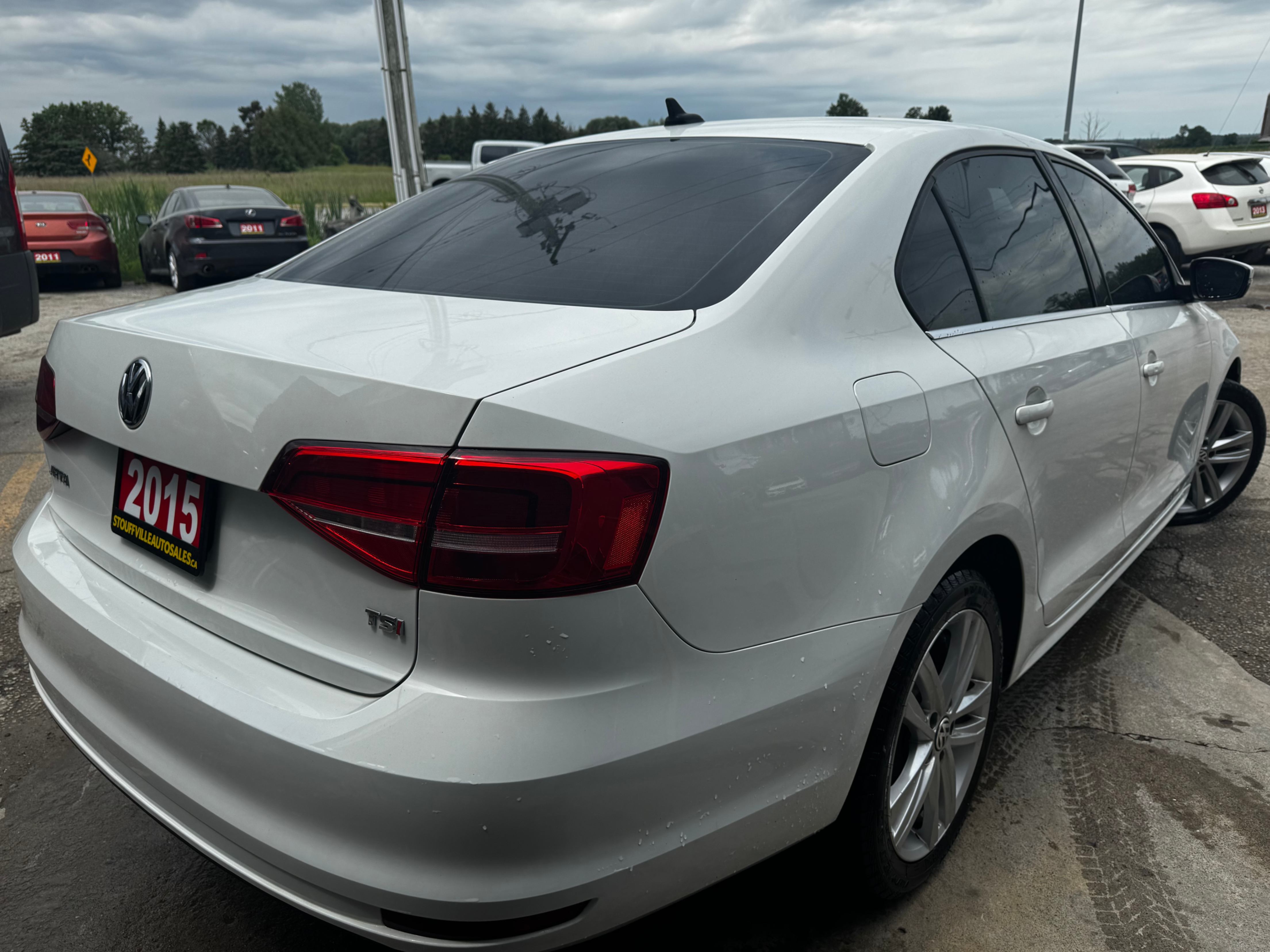 /stouffvilleautosales/2015-Volkswagen-Jetta-7556266926152999.jpg