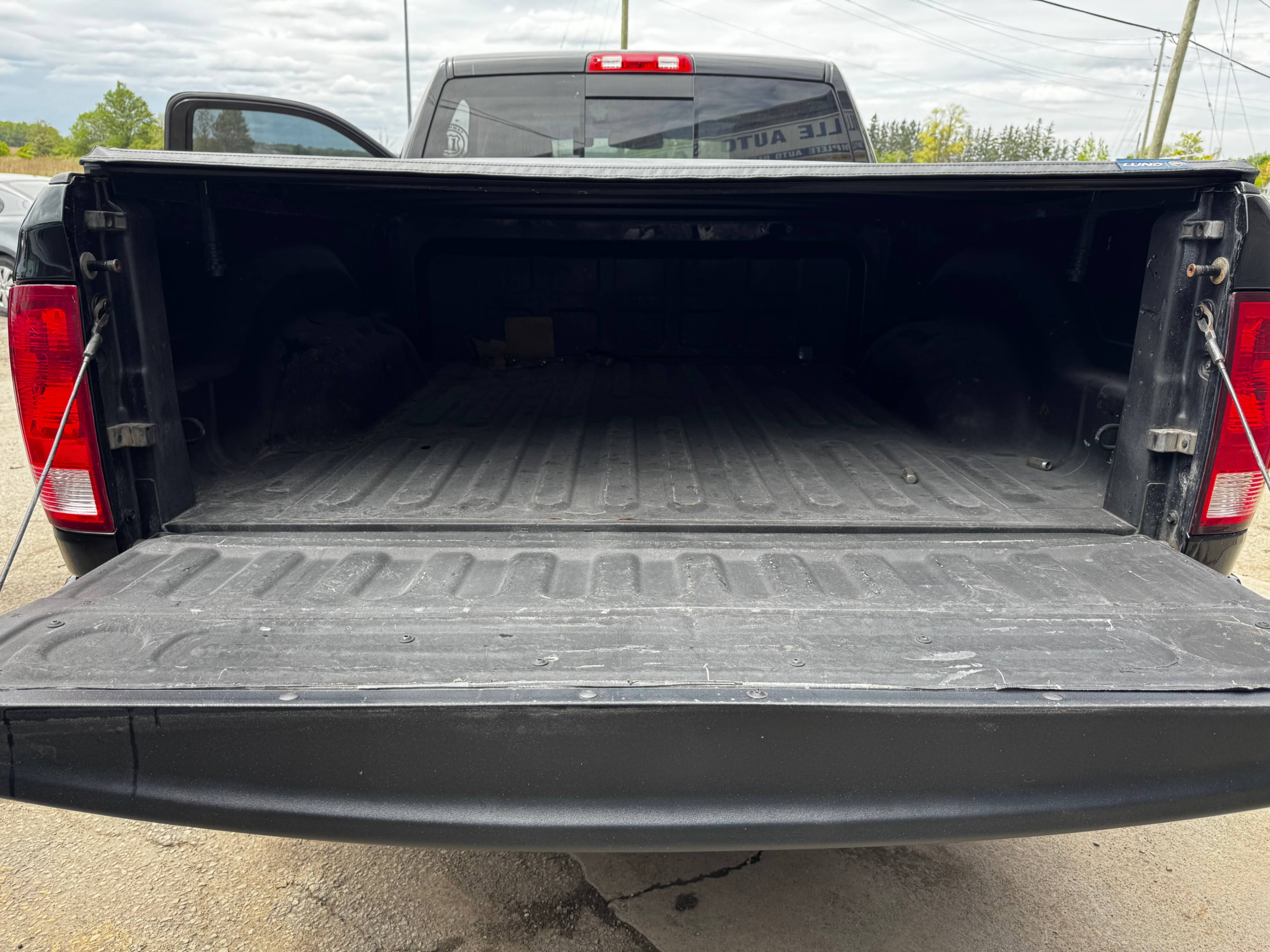 /stouffvilleautosales/2016-Ram-1500-34238132957603473.jpg