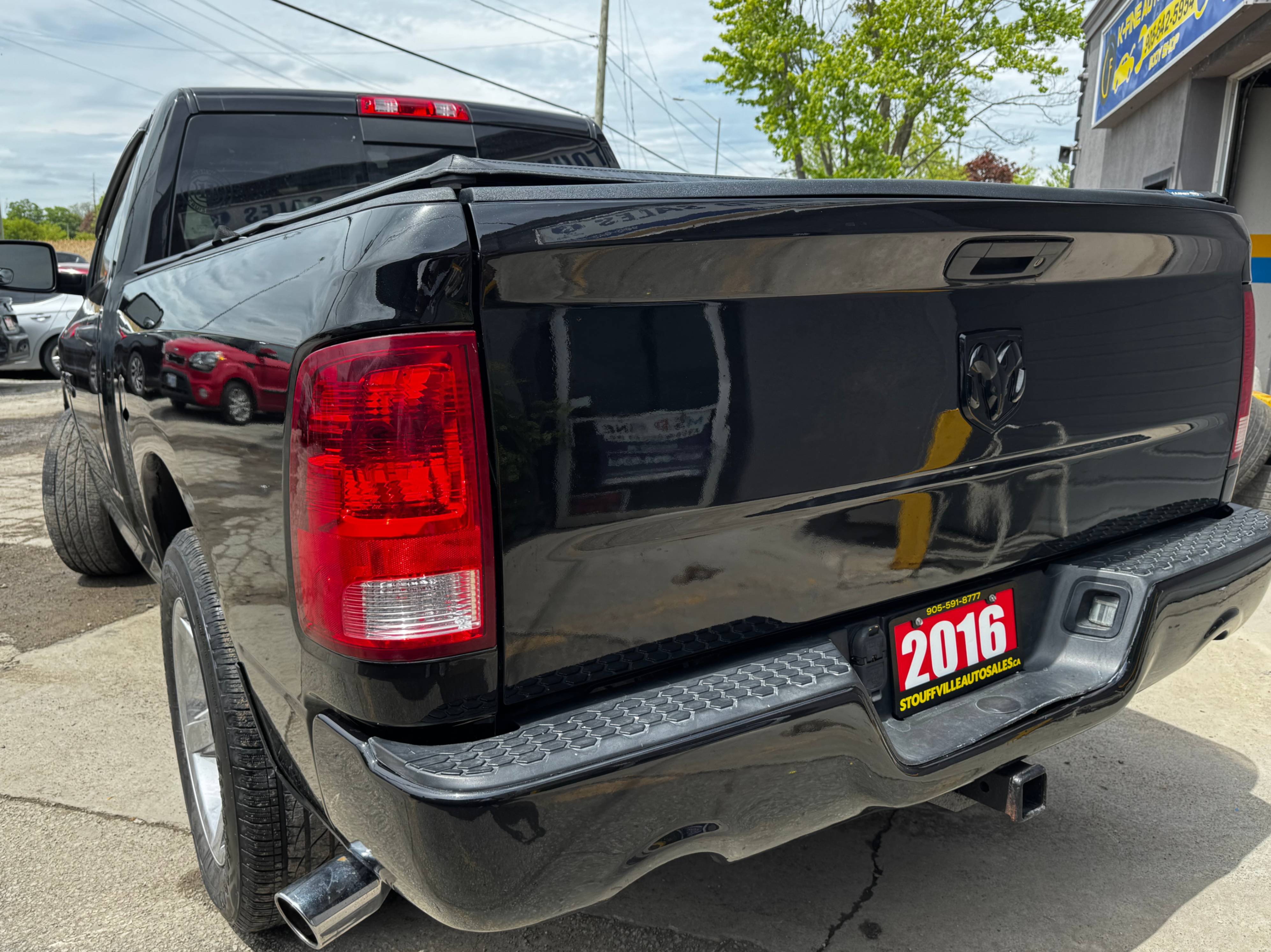 /stouffvilleautosales/2016-Ram-1500-35475422955949765.jpg