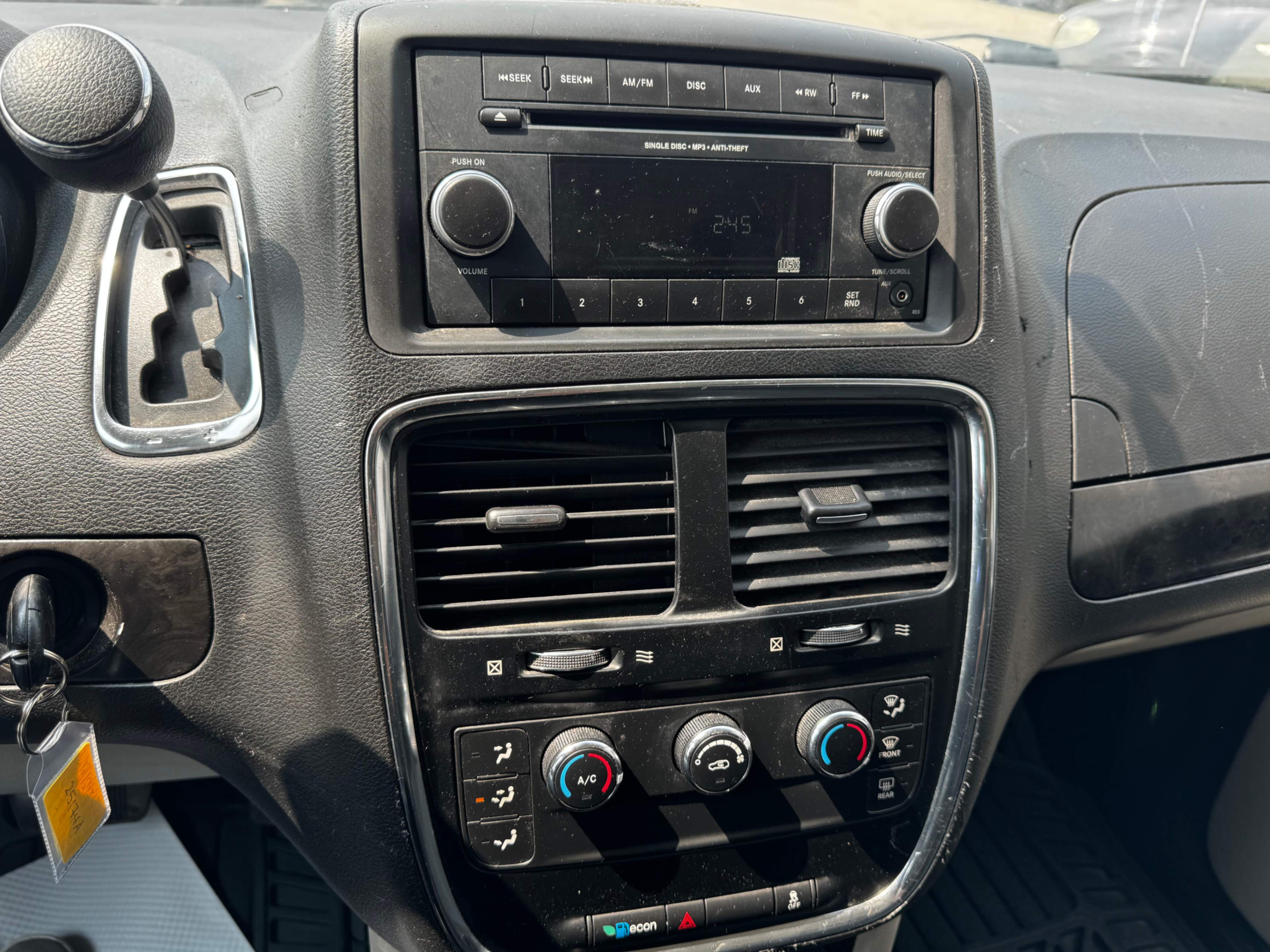 /stouffvilleautosales/2017-Dodge-GrandCaravan-18427465699916423.jpg