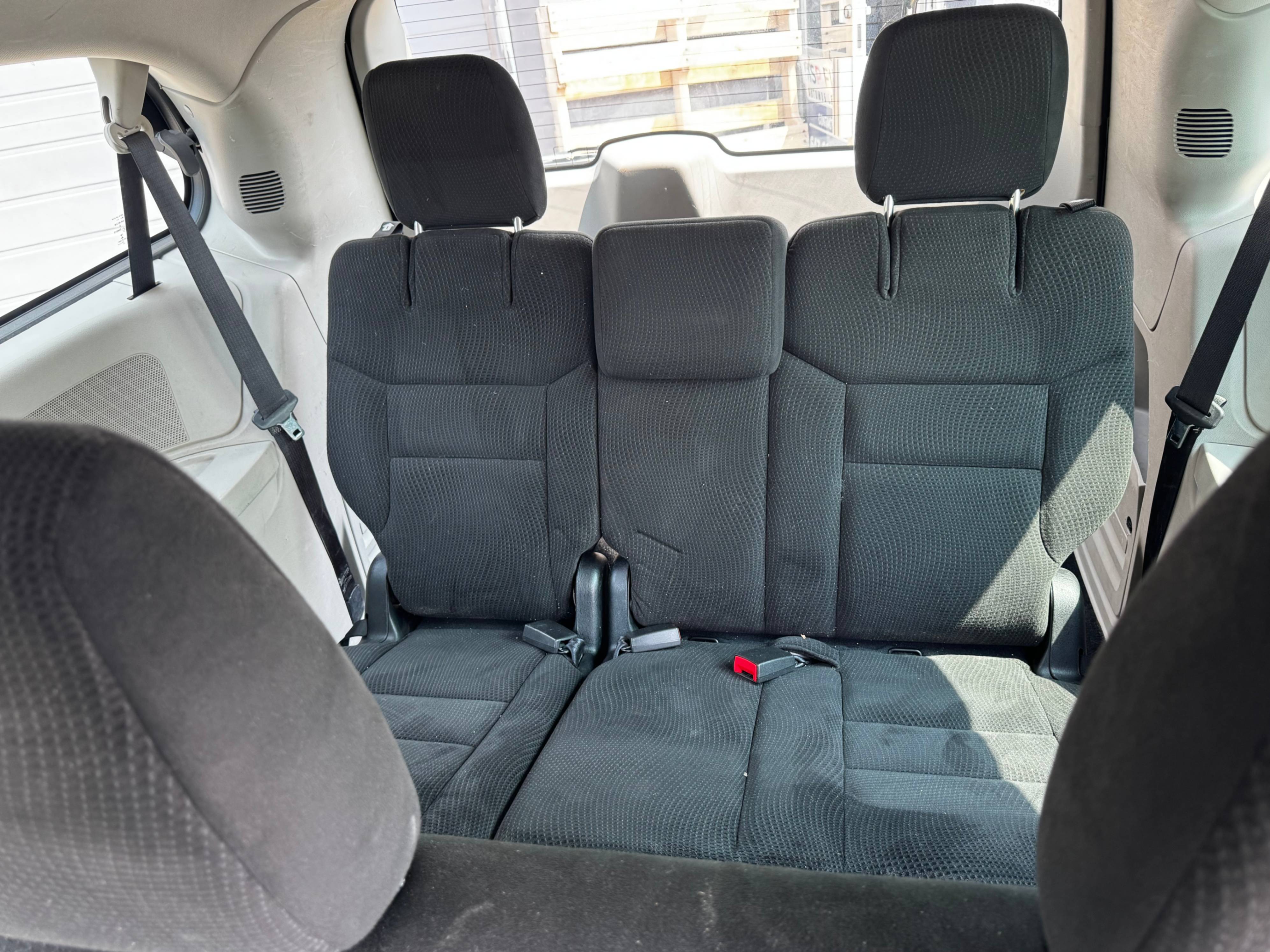 /stouffvilleautosales/2017-Dodge-GrandCaravan-8682971847690615.jpg