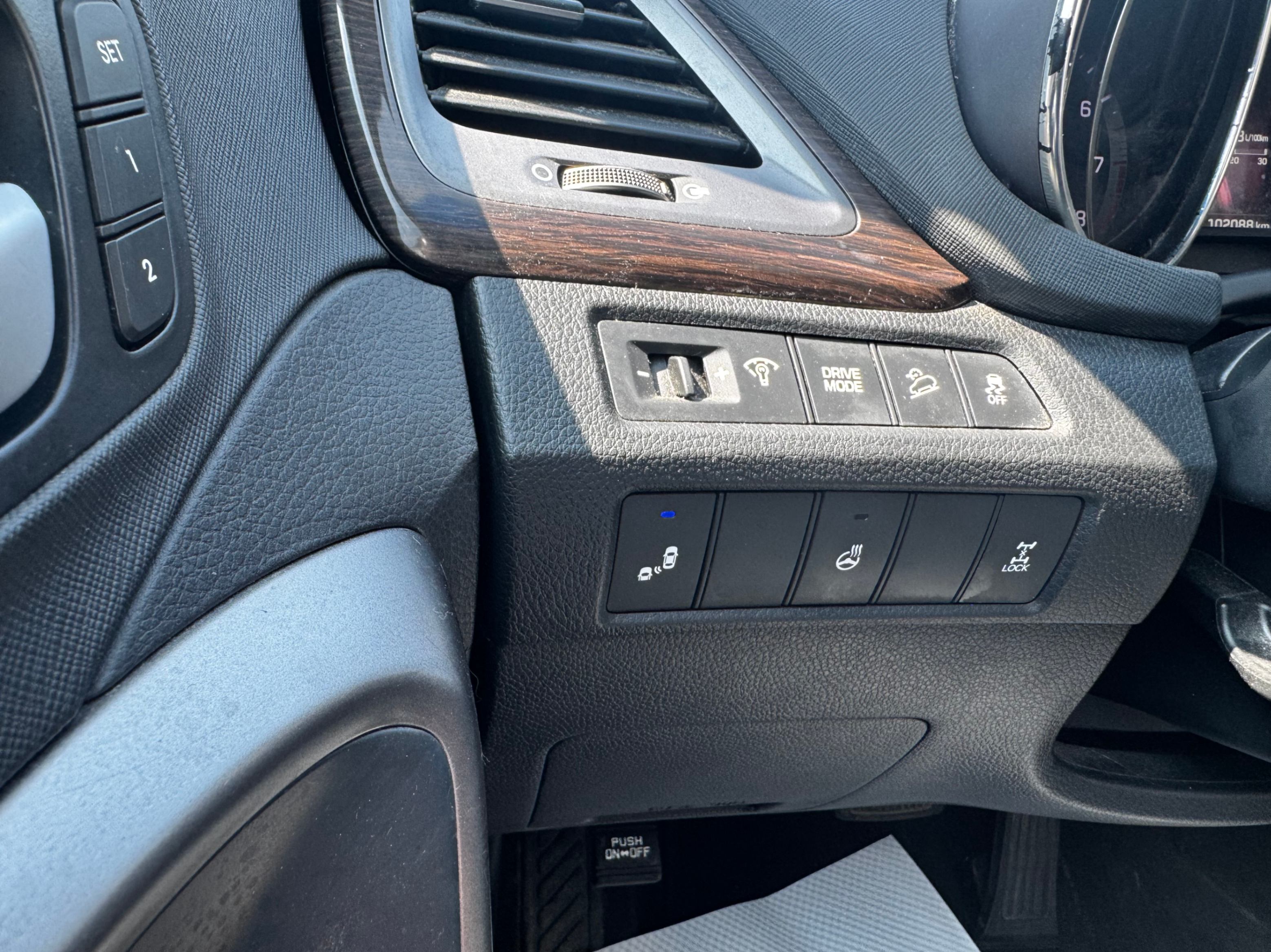 /stouffvilleautosales/2017-Hyundai-SantaFe-22774315586101612.jpg