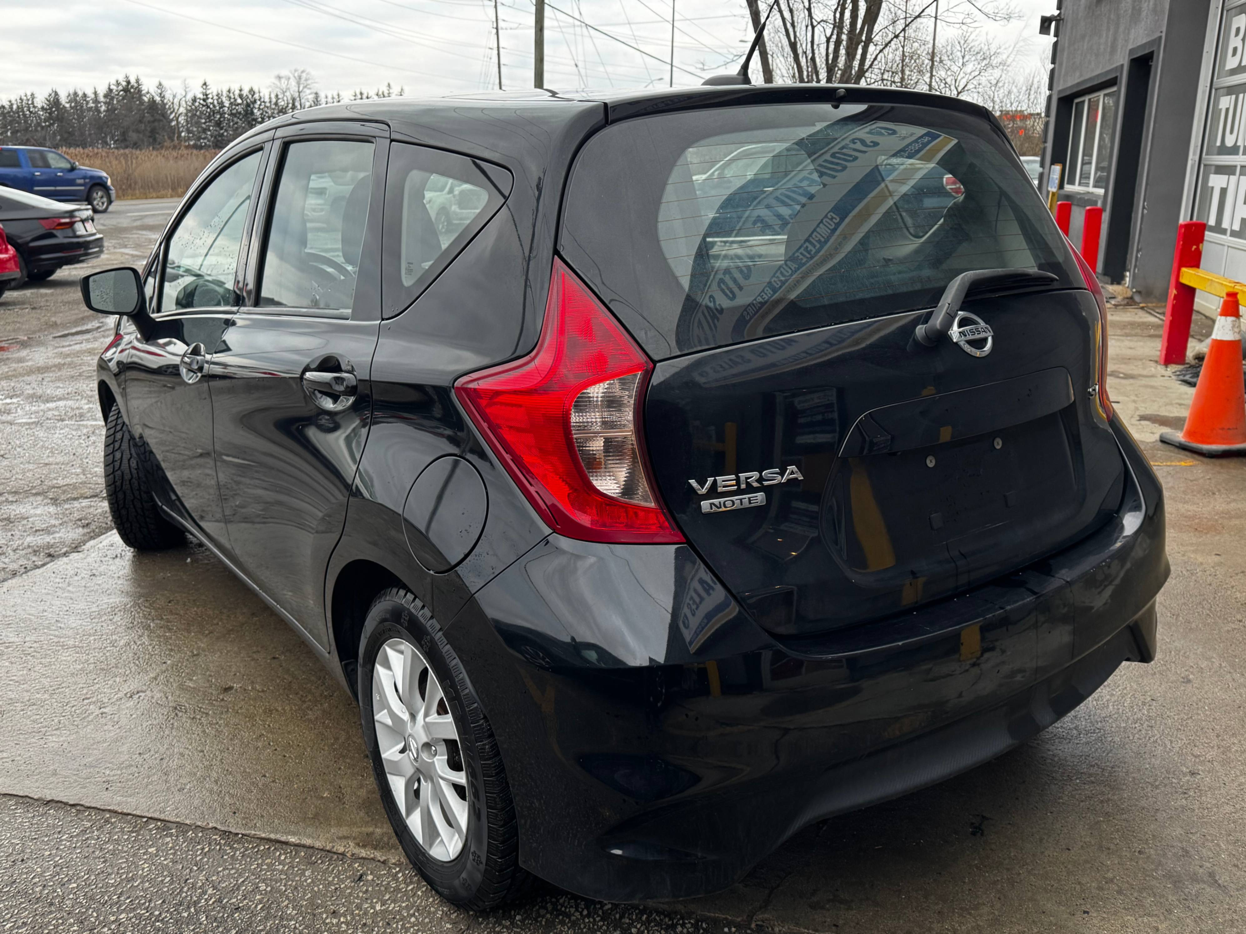 /stouffvilleautosales/2017-Nissan-VersaNote-6537260089696895.jpg