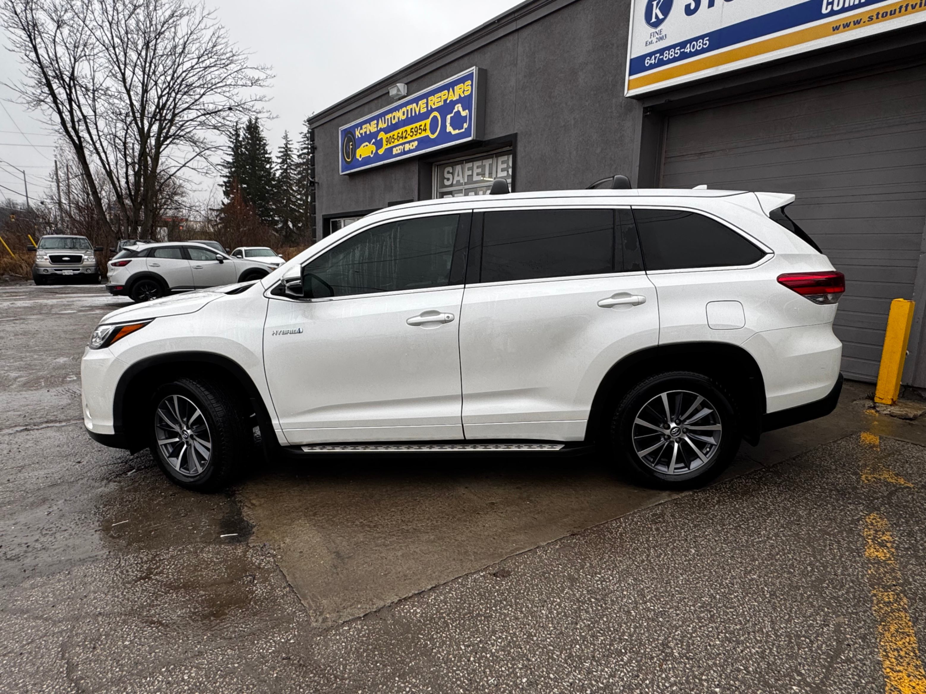 /stouffvilleautosales/2017-Toyota-HighlanderHybrid-7077238734943747.jpg