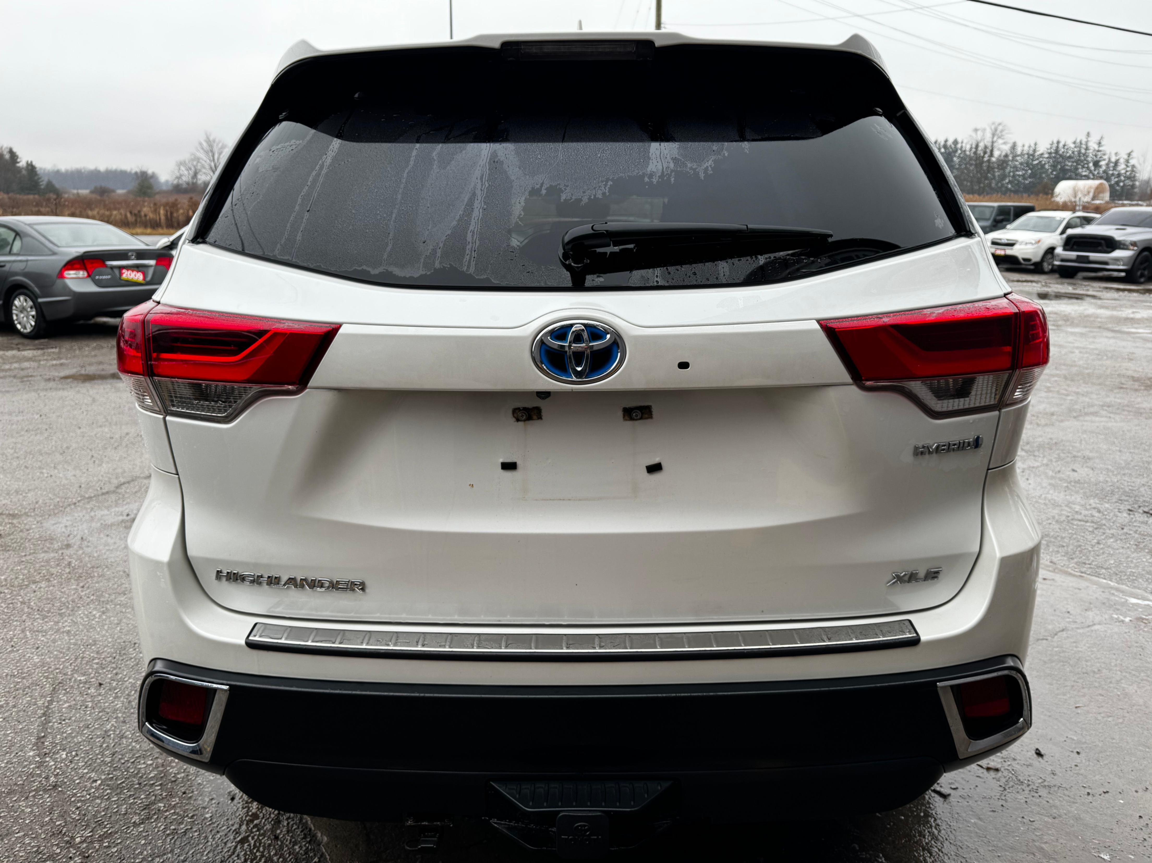 /stouffvilleautosales/2017-Toyota-HighlanderHybrid-780522752687604.jpg
