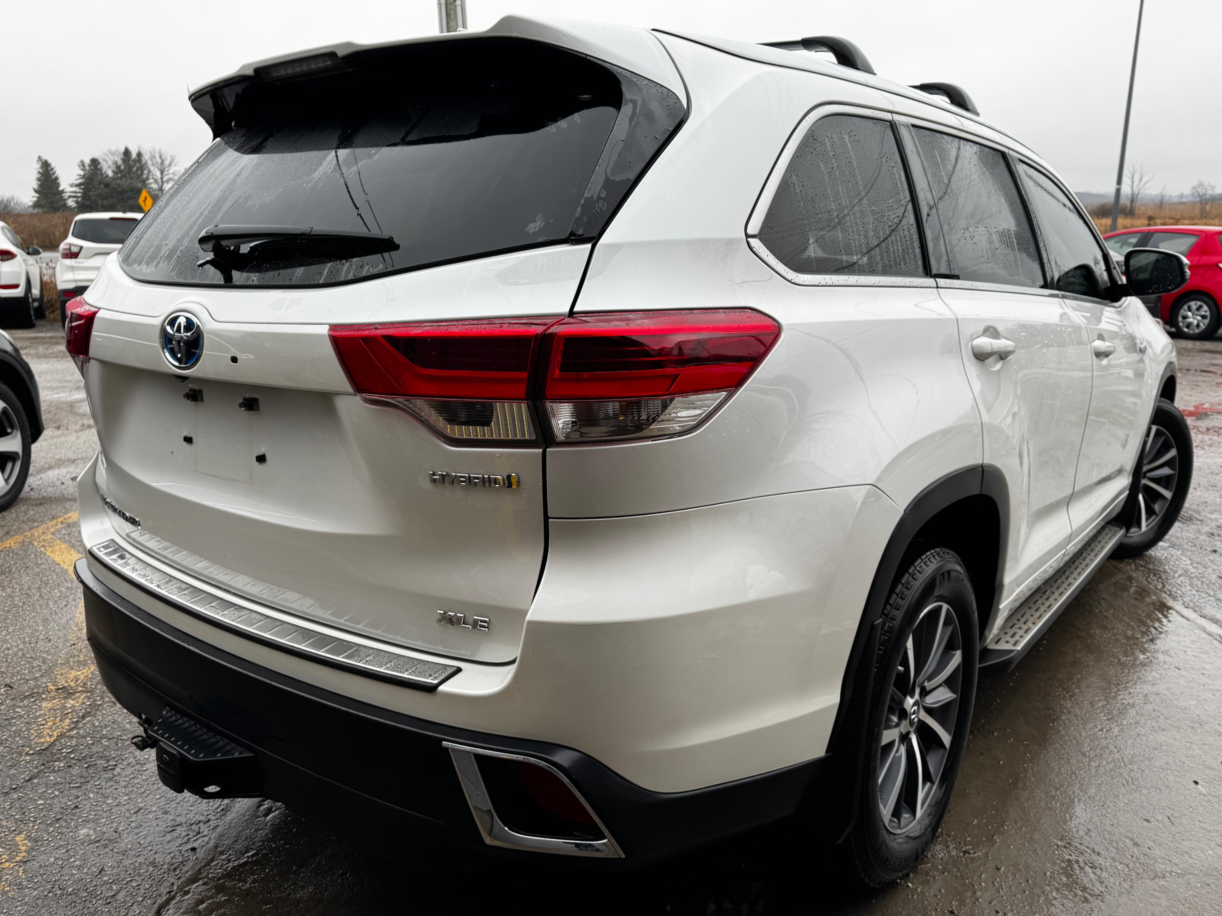 /stouffvilleautosales/2017-Toyota-HighlanderHybrid-9336426117414298.jpg