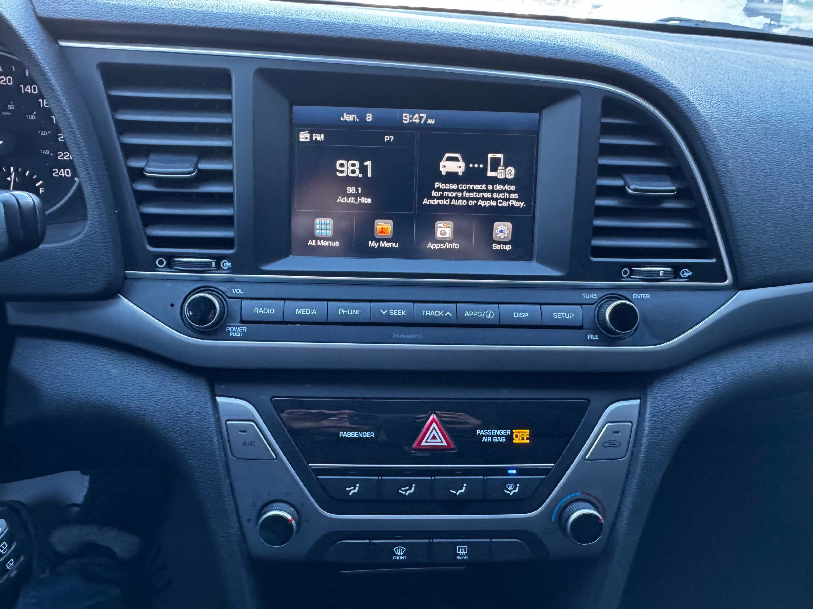 /stouffvilleautosales/2018-Hyundai-Elantra-49767513036803446.jpg